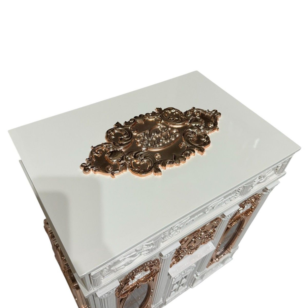 フラワーノーズ】 ストロベリーキューピッドシリーズ メイクボックス