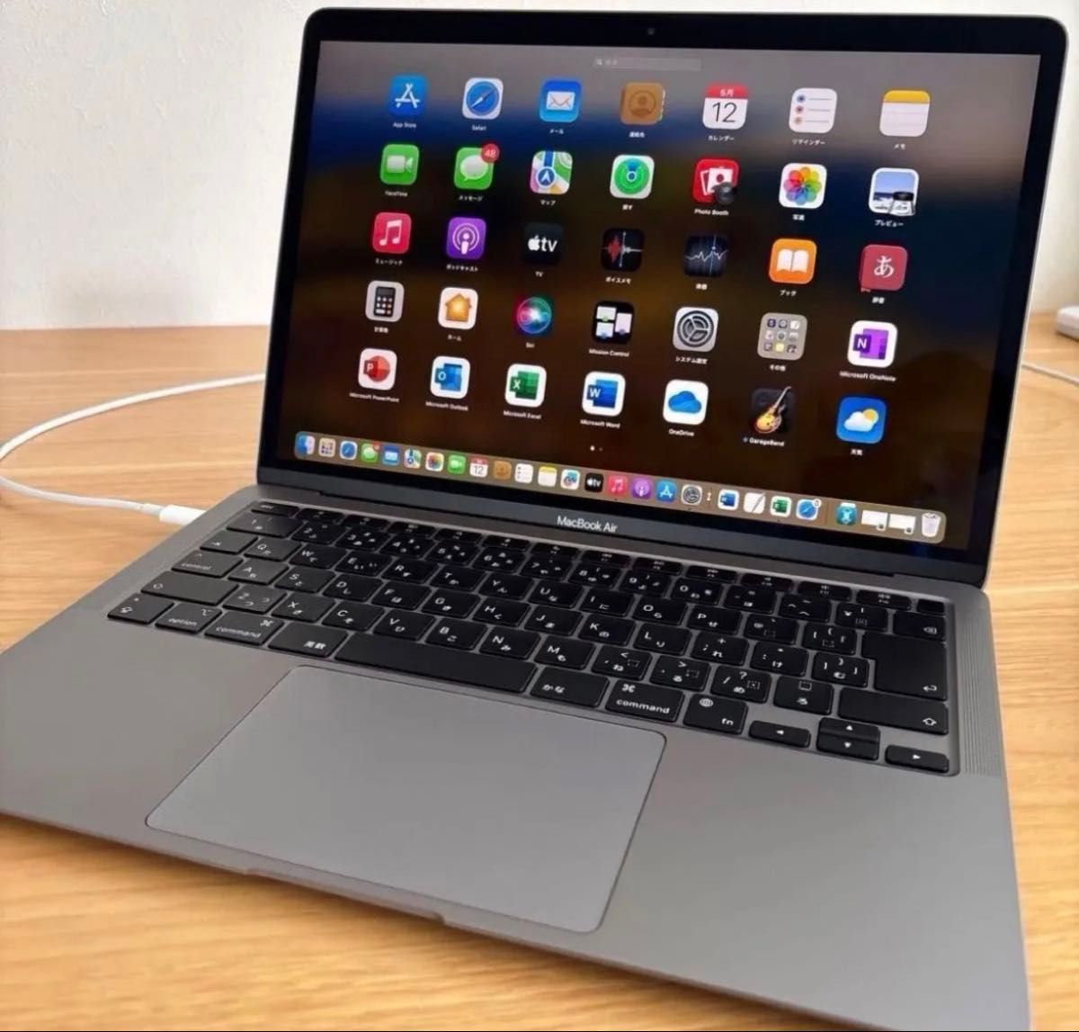 Apple MacBook Air 2020 M1チップ メモリ8GB SSD 256GBRetina