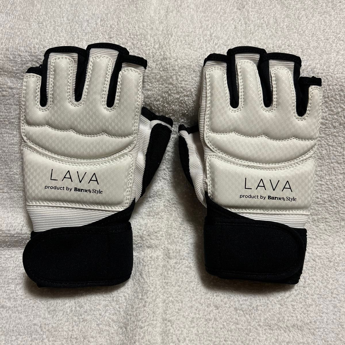 LAVA Burnes Style キックボクシング グローブ 白 Mサイズ｜Yahoo