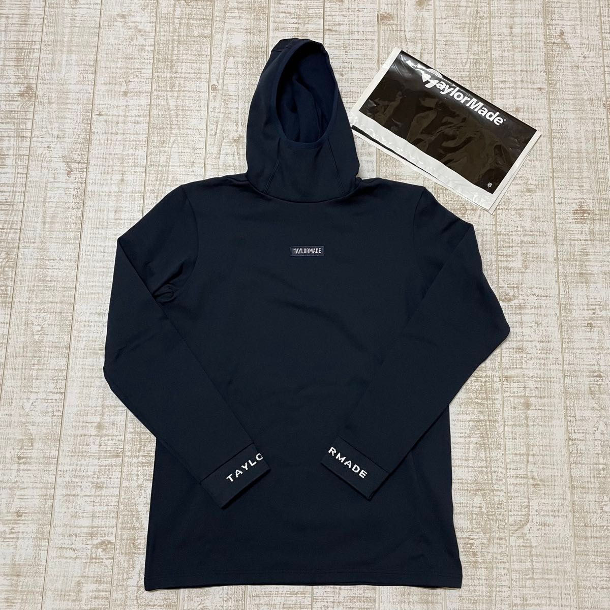 新品 テーラーメイド 長袖 パーカー 保温 胸ロゴ ネイビー Mサイズ
