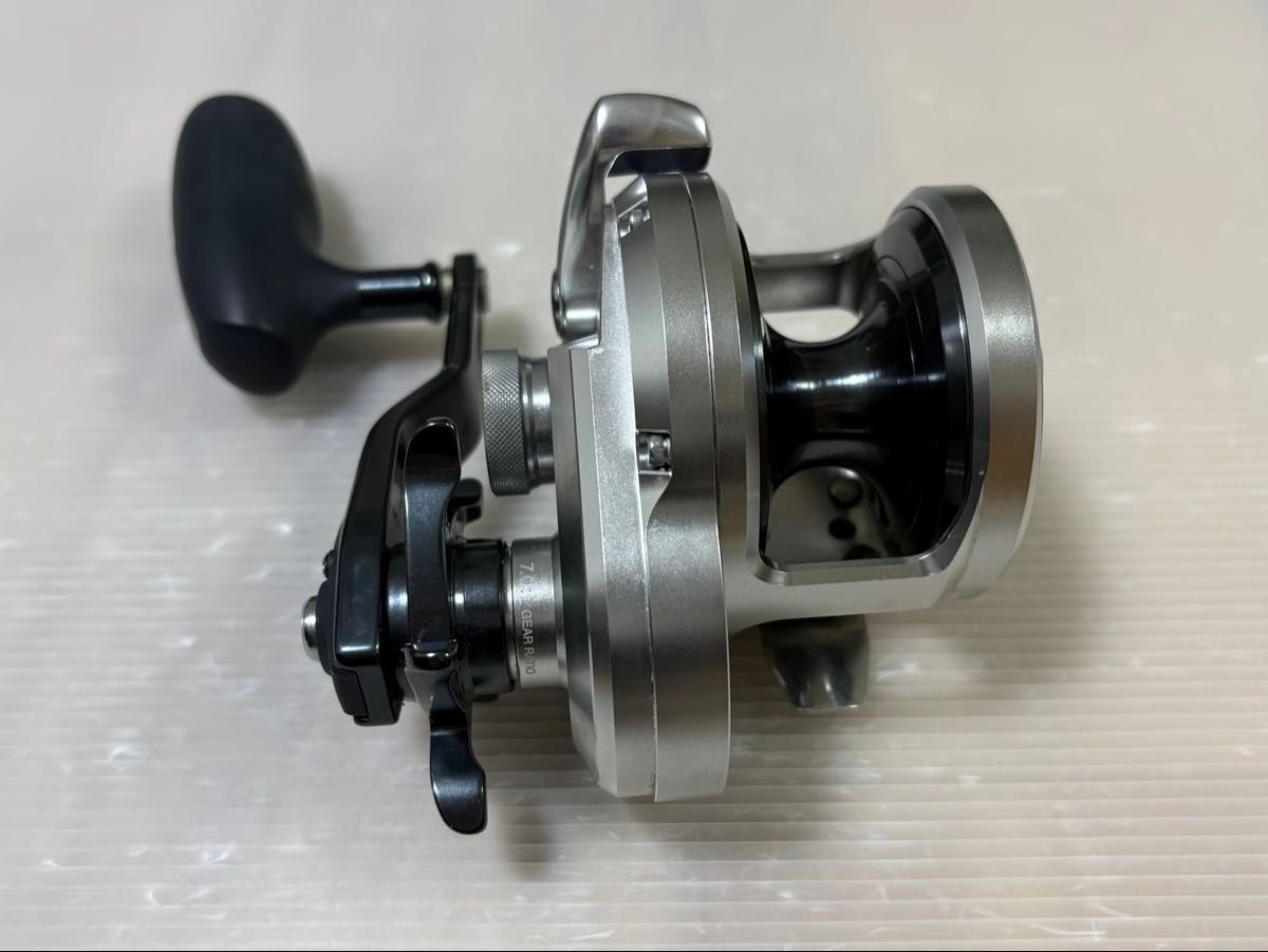 美品 21 オシアジガー 2000NRXG 右ハンドル シマノ OCEA JIGGER