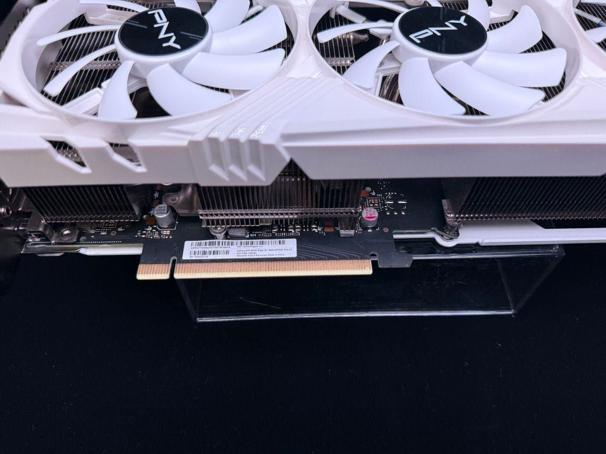 PNY GeForce RTX 4070 Ti SUPER White Edition（16GB）グラボ GPU 白