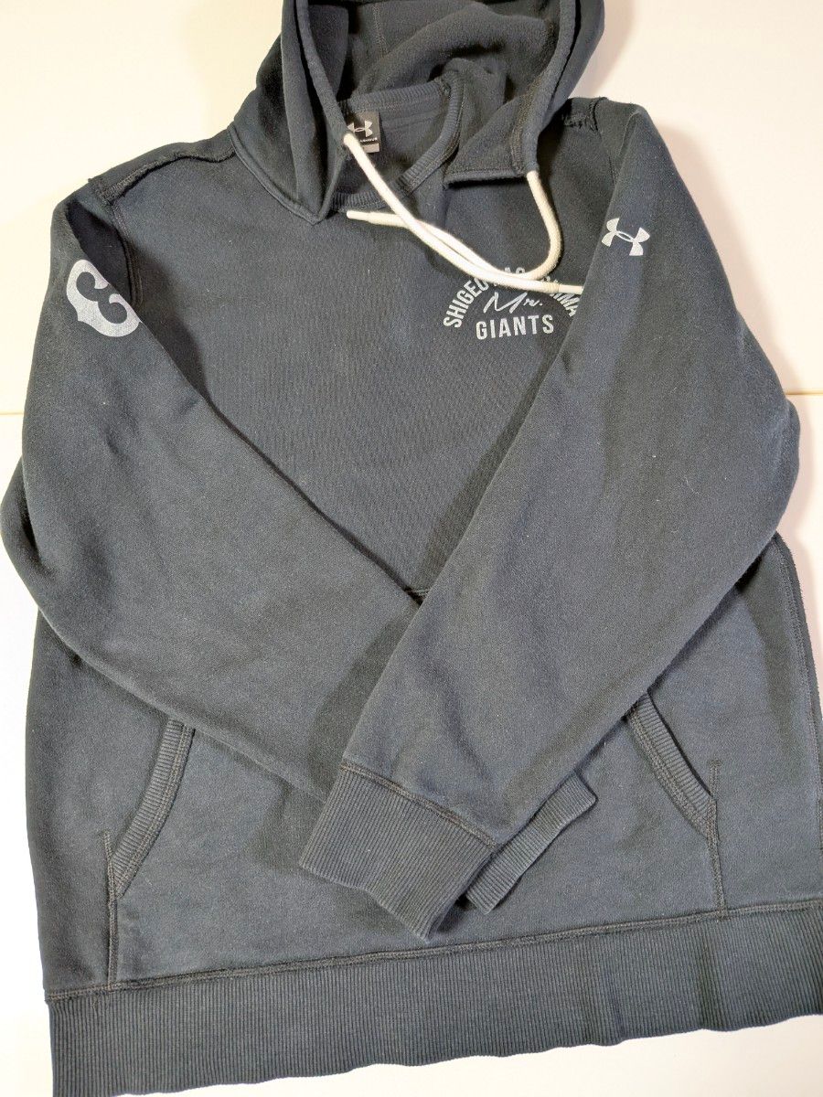 アンダーアーマー 読売ジャイアンツ 長嶋茂雄 スウェットパーカー L