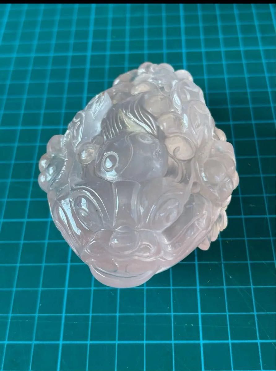 天然石】超高品質 ローズクォーツ 銭がえる銭蛙 縁起物 彫り物 手彫り