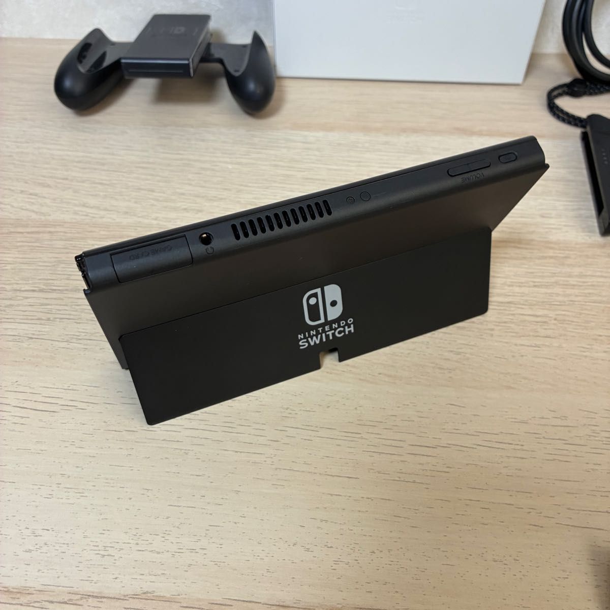美品/おまけ付】Nintendo Switch 有機ELモデル ホワイト 本体 スイッチ