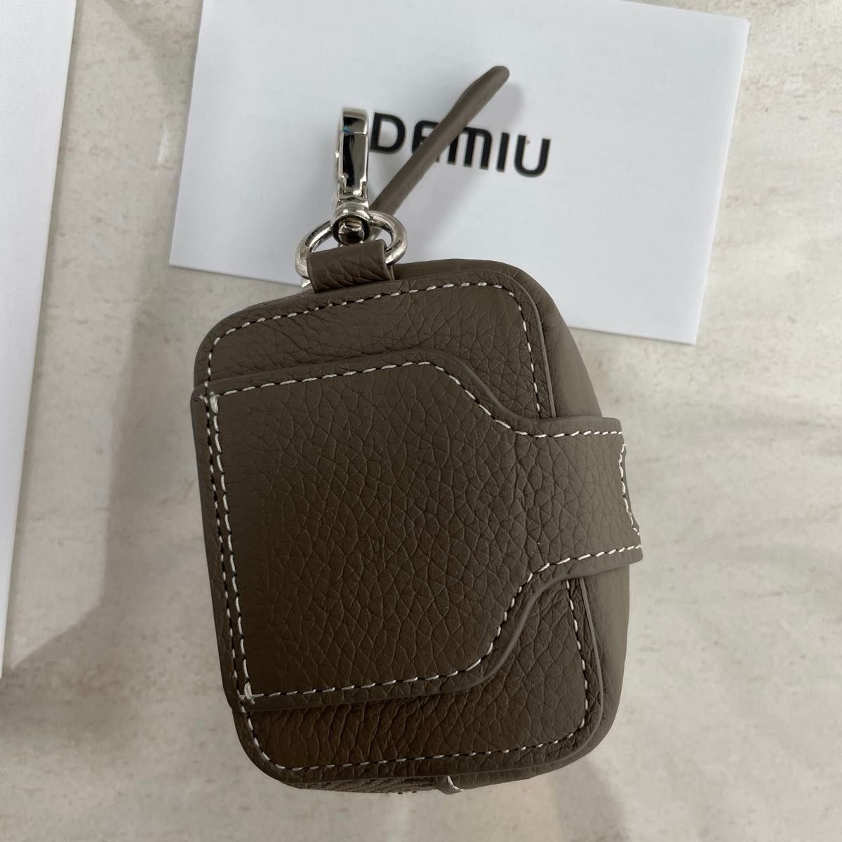 DEMIU AirPodsケース エトープ 新品未使用 箱付き｜Yahoo!フリマ（旧