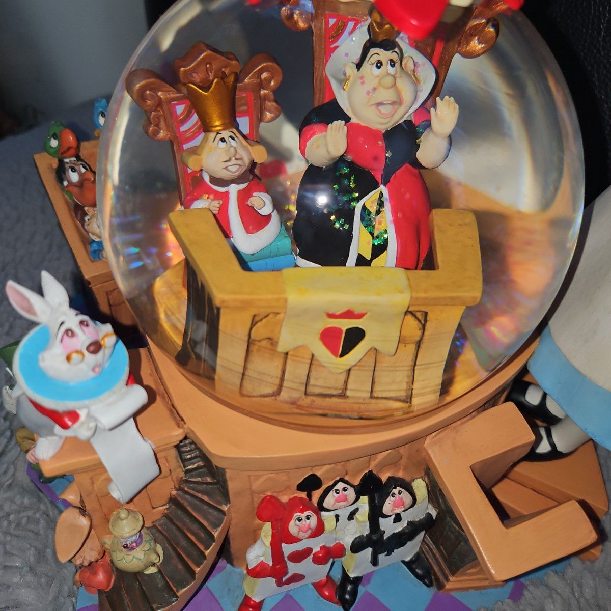 美品】超激レア 不思議の国のアリス オルゴール付き スノードーム