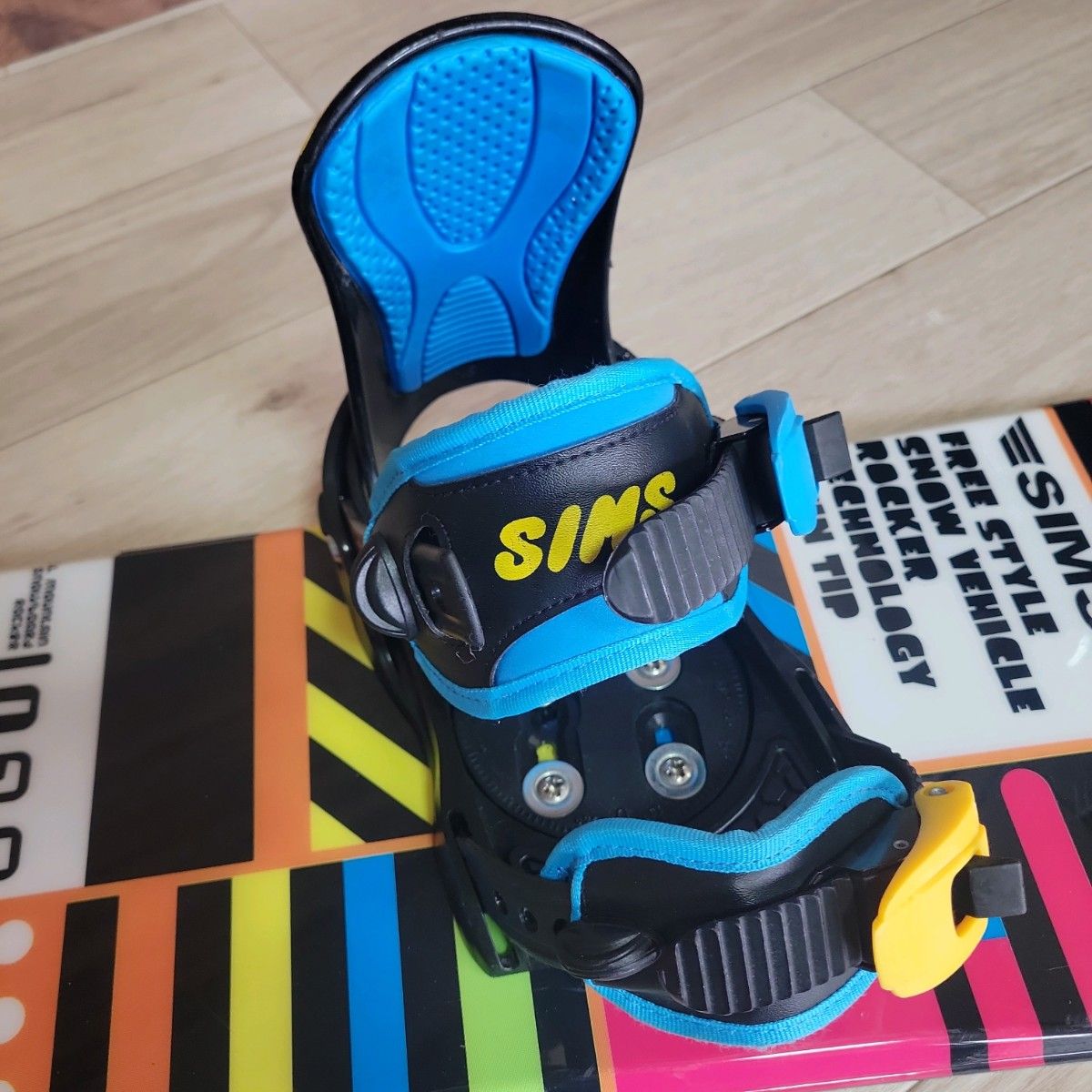 SIMS シムス スノーボードセット ジュニア用 120cm カラフル キッズ