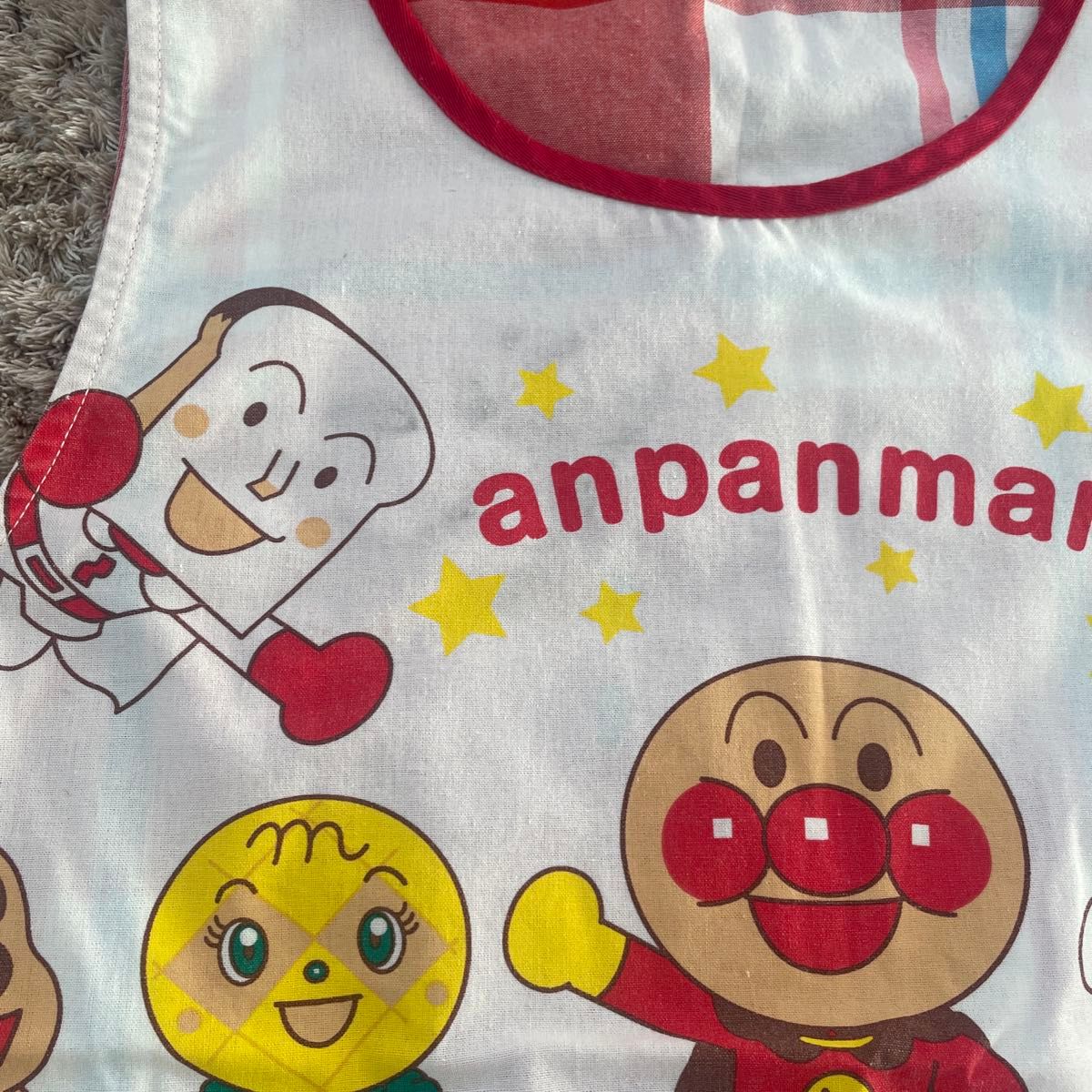 フレーベル館 アンパンマン エプロン 赤チェック 保育士 幼稚園教諭