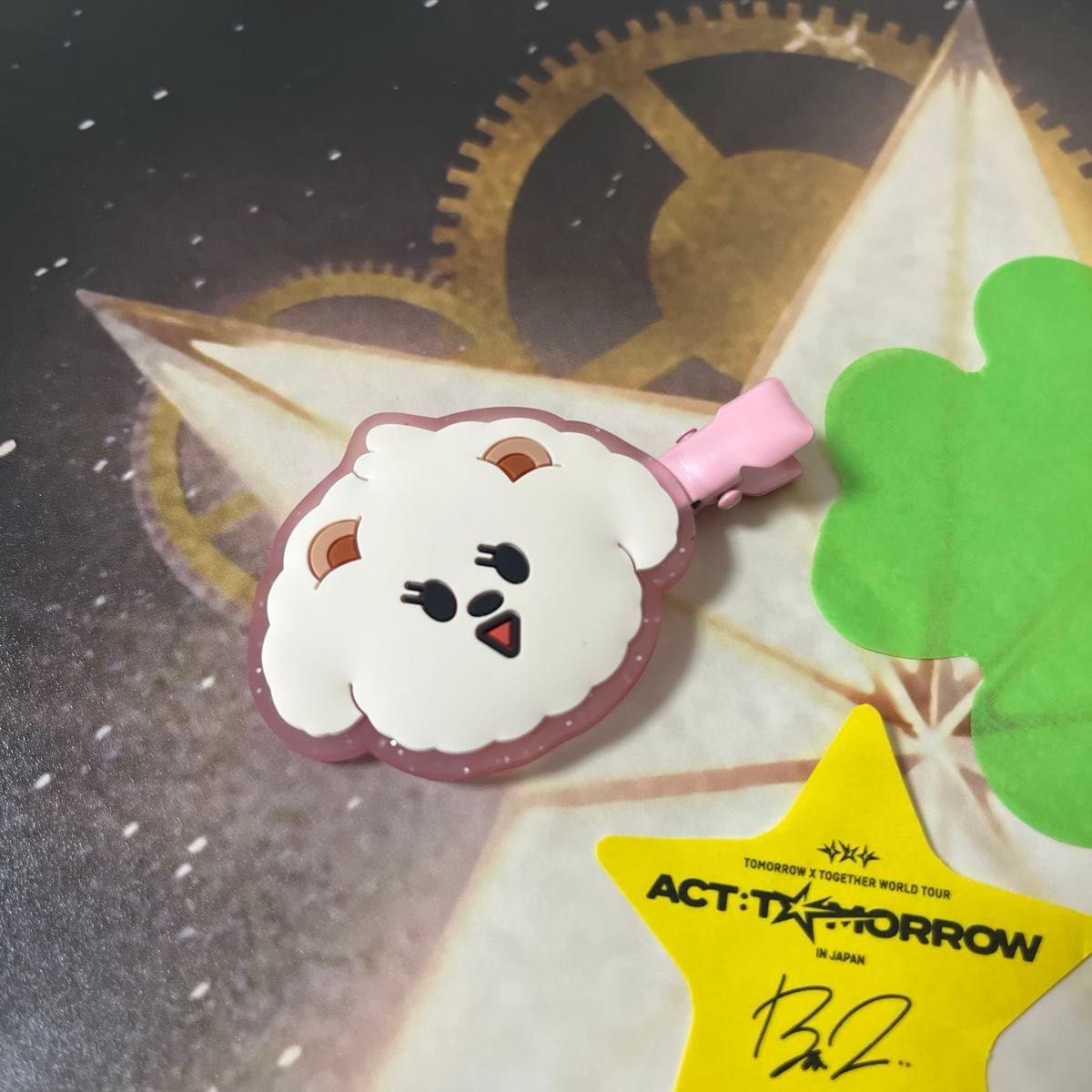 ボムギュ バムグッ ヘアクリップ 落下物 星 クローバー TXT プルバトゥ