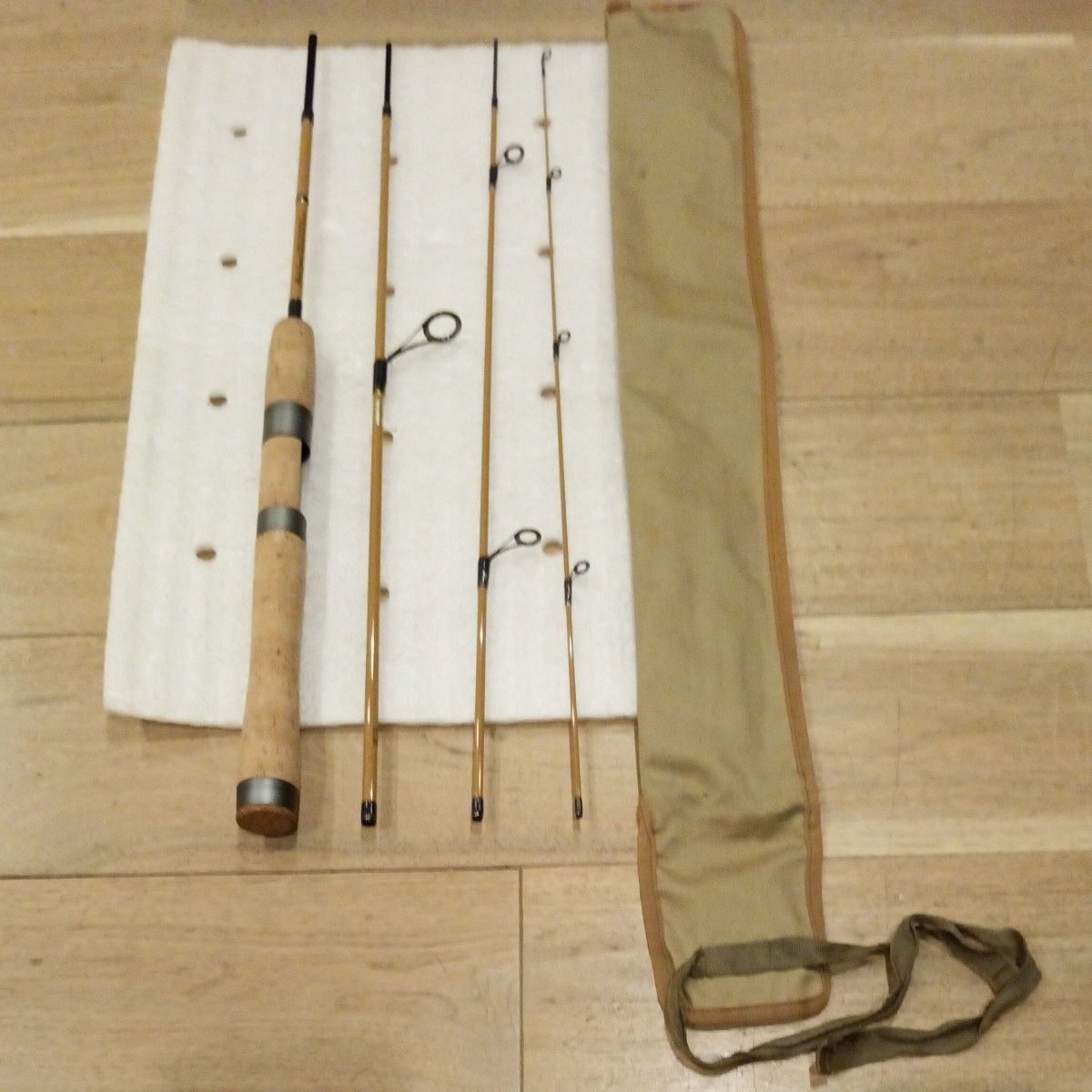 廃盤 希少 Old Daiwa シルバークリーク モバイルスペシャル6L ライト