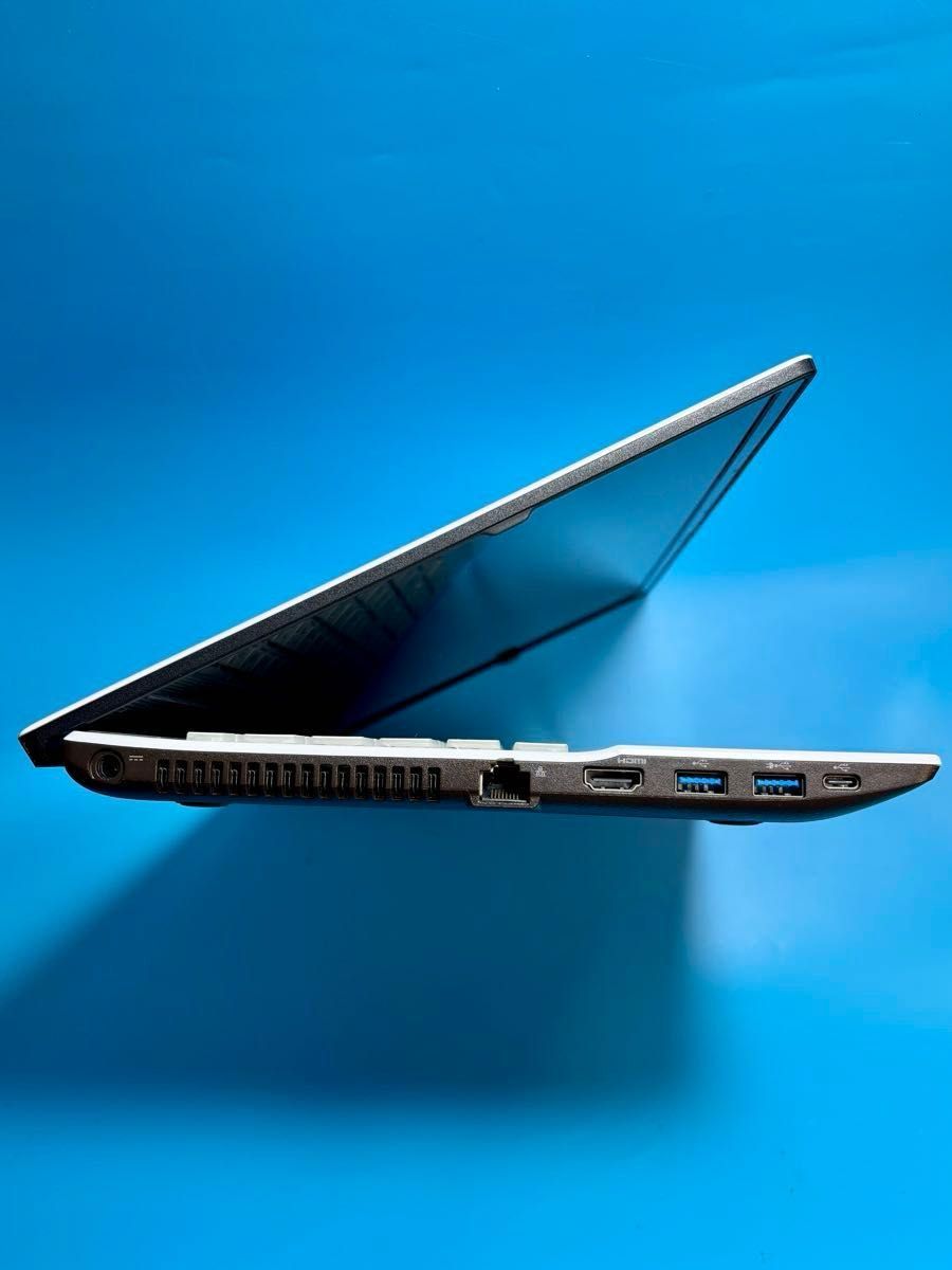 富士通 LIFEBOOK AH53/D3 i7 8565U SSD2TB 32GB Windows11 Office2024