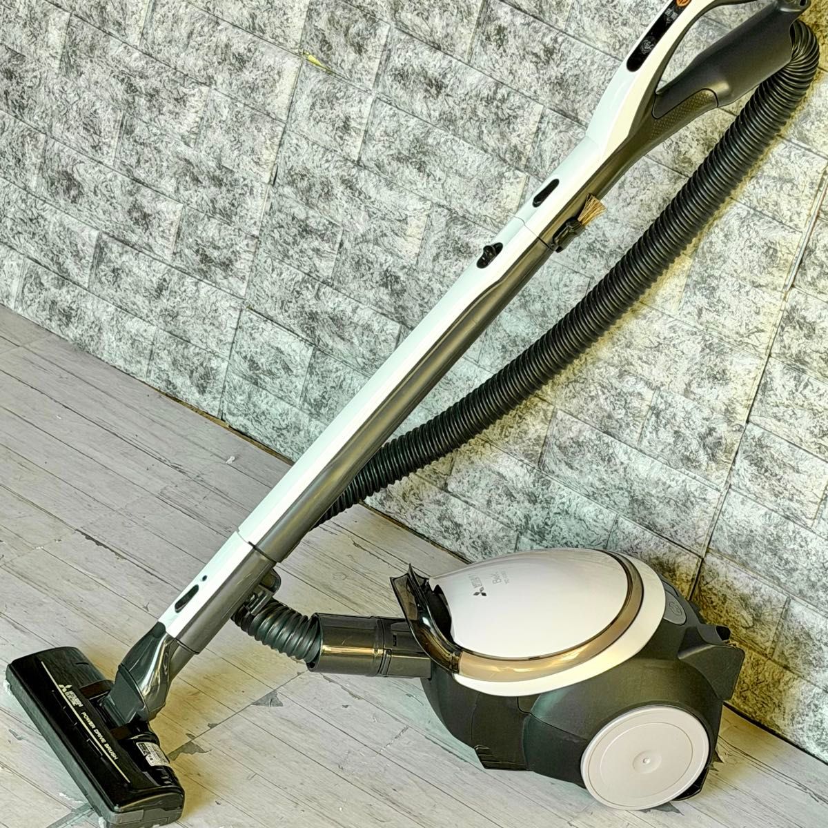 2017 年製 三菱電機「B-Kei」紙パック式掃除機 パワーブラシ搭載