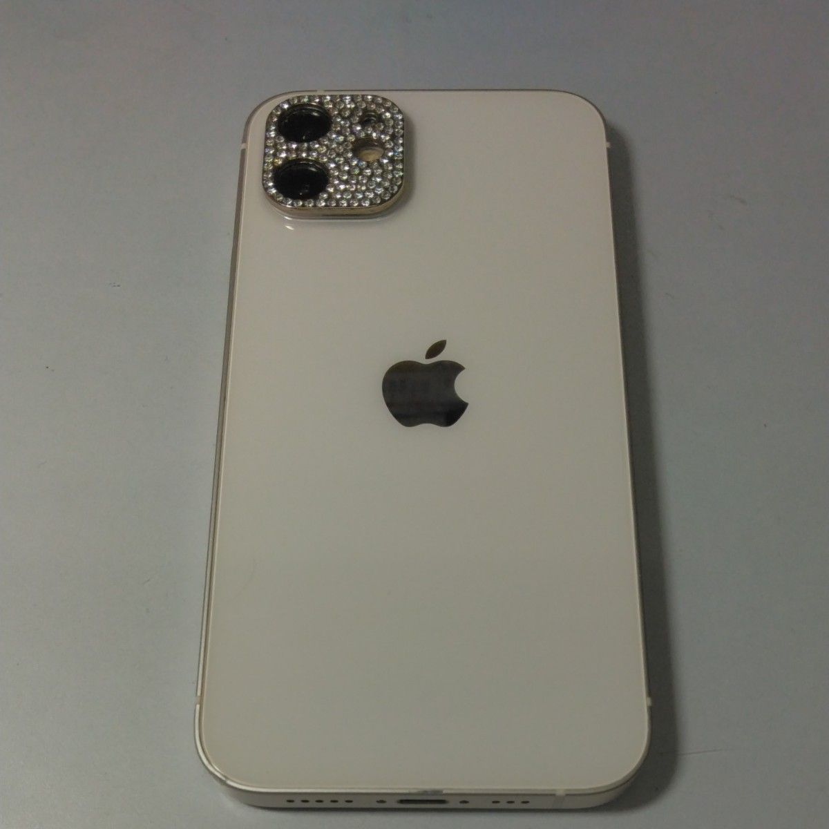 Apple iPhone 12 64GB ホワイト au おまけで保護クリアケース付き