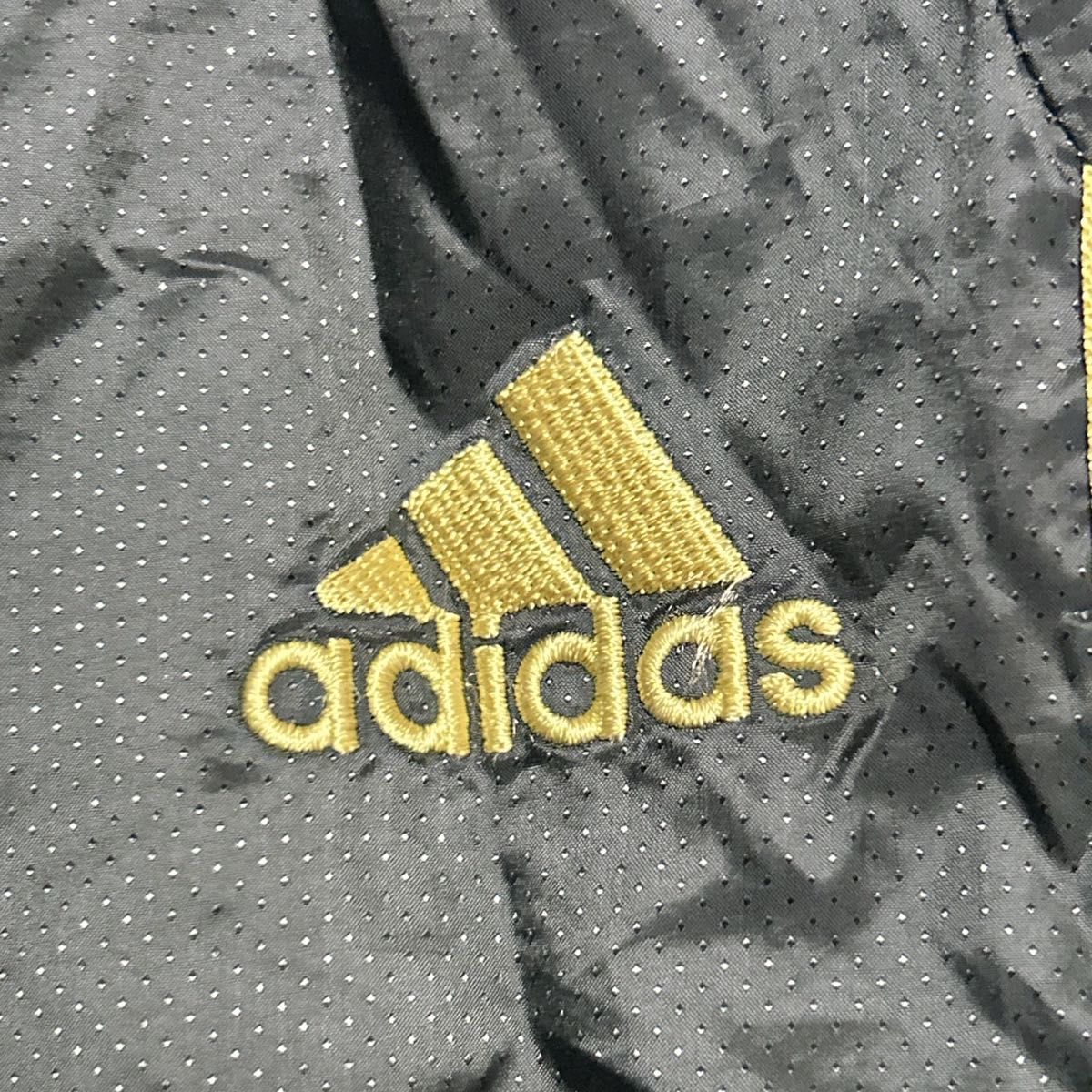 2423】adidas ウィンドブレーカー セットアップ 黒 金 アディダス