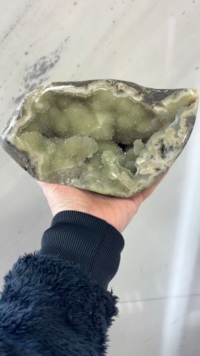 ウルグアイ産 グリーン シュガーアメジスト ジオード 天然非加熱 1846g