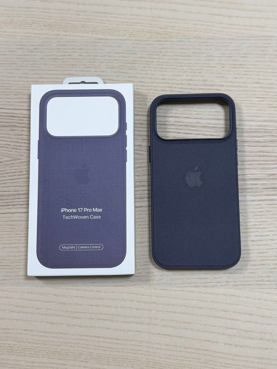 中古品 Apple iPhone 17 Pro Maxテックウーブンケース - パープル
