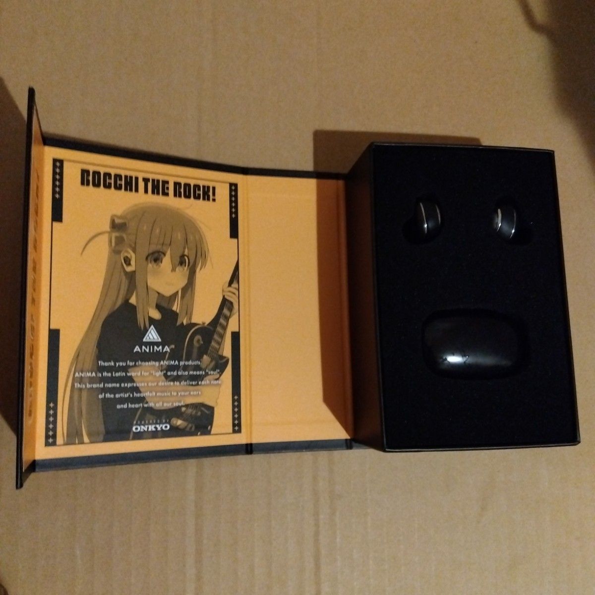 結束バンド ワイヤレスイヤホン ANIMA AOW01 BTR ぼっち・ざ・ろっく