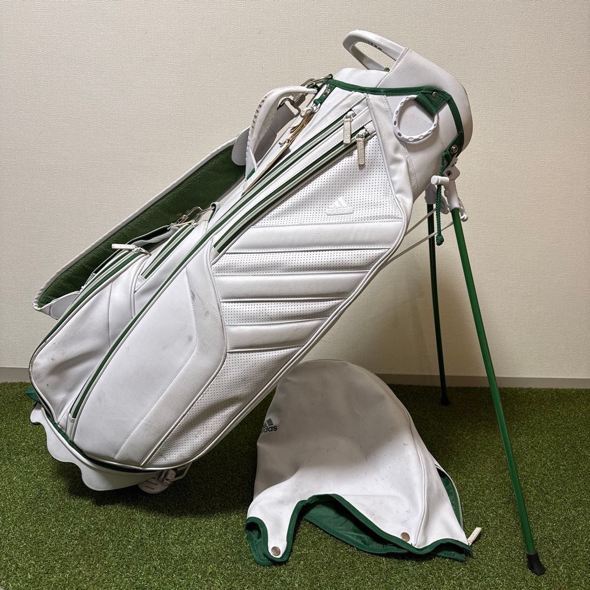 adidas アディダス キャディバッグ スタンド式 9型 3 1kg ホワイト系