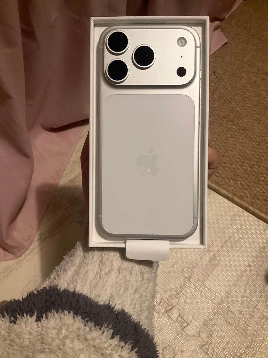 海外版 Apple iPhone 17 Pro 1TB 新品 未アクティベート・未使用 ，sim