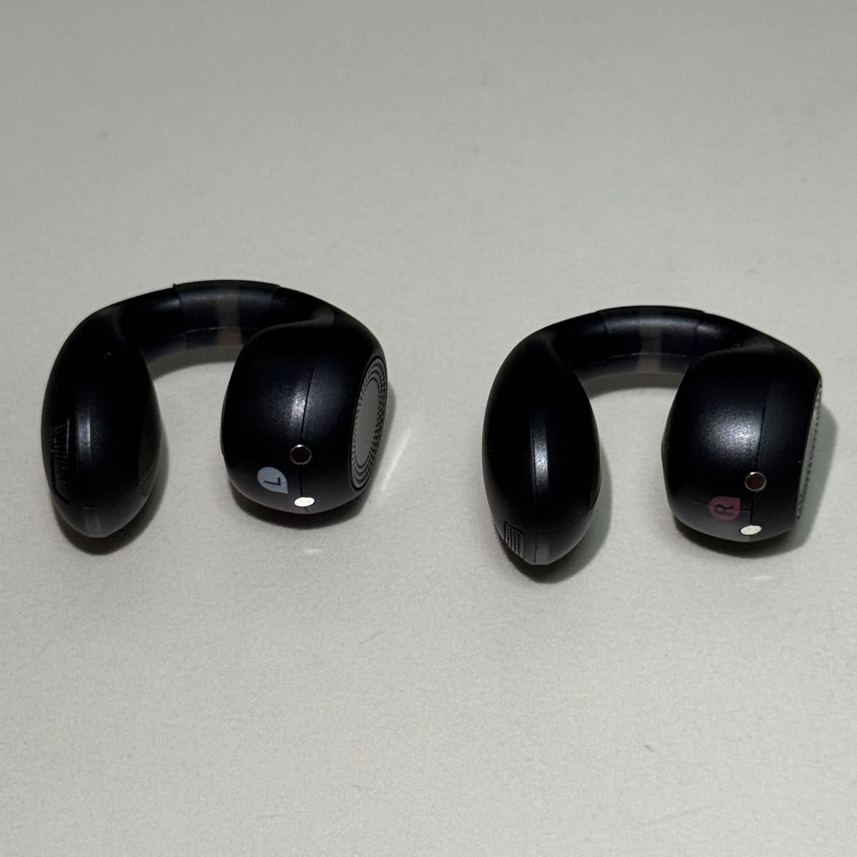 MEES ミース オープンイヤー ワイヤレス イヤホン Ear Clip Pro 耳を塞