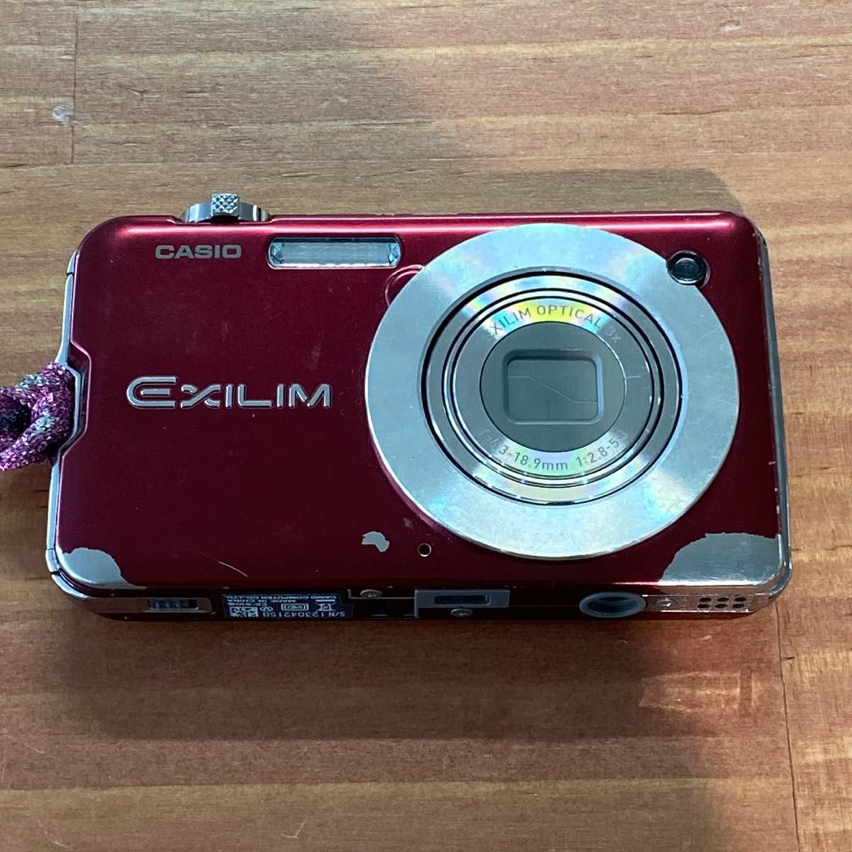 光学3倍ズーム CASIO EXILIM CARD EX-S10RD レッド （管理番号YE8