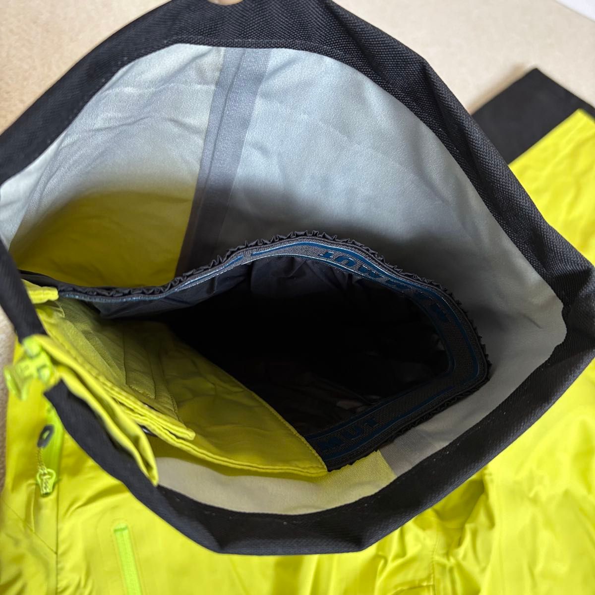 MAMMUTマムート スノーシャワーパンツ メンズ Mサイズ 新品｜Yahoo