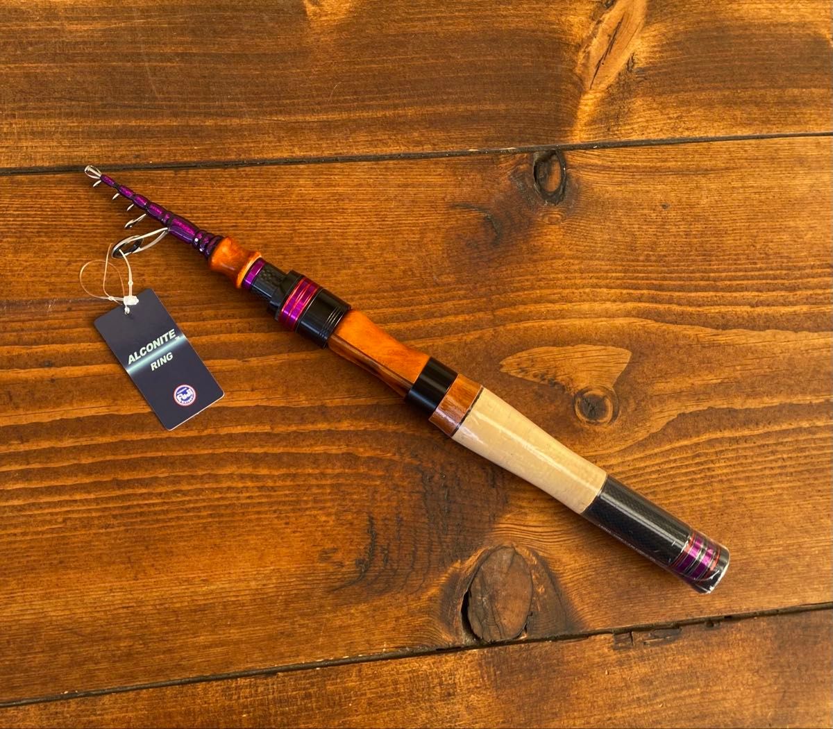 新品未使用 トラウトロッド テレスコロッド 天然木グリップ コンパクト