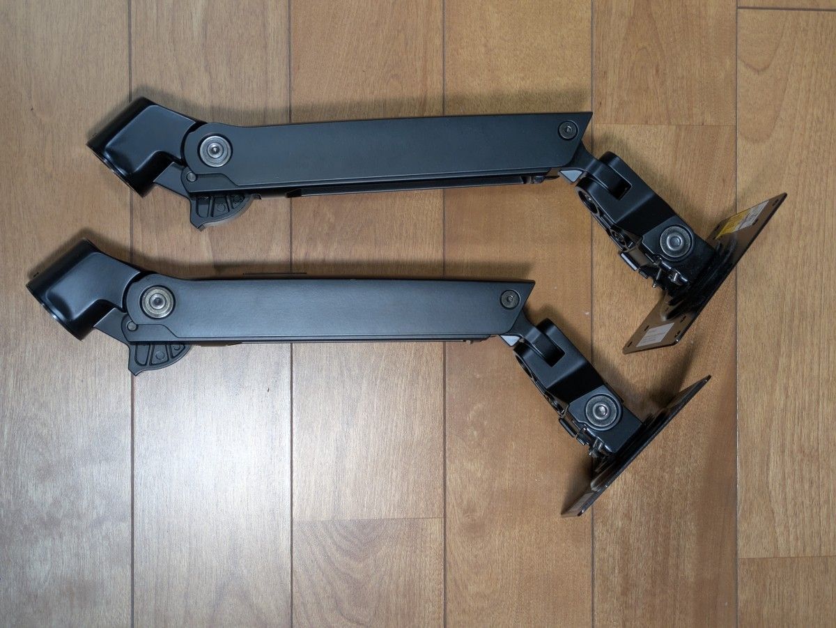 Amazonベーシック デュアル モニターアーム エルゴトロン｜Yahoo