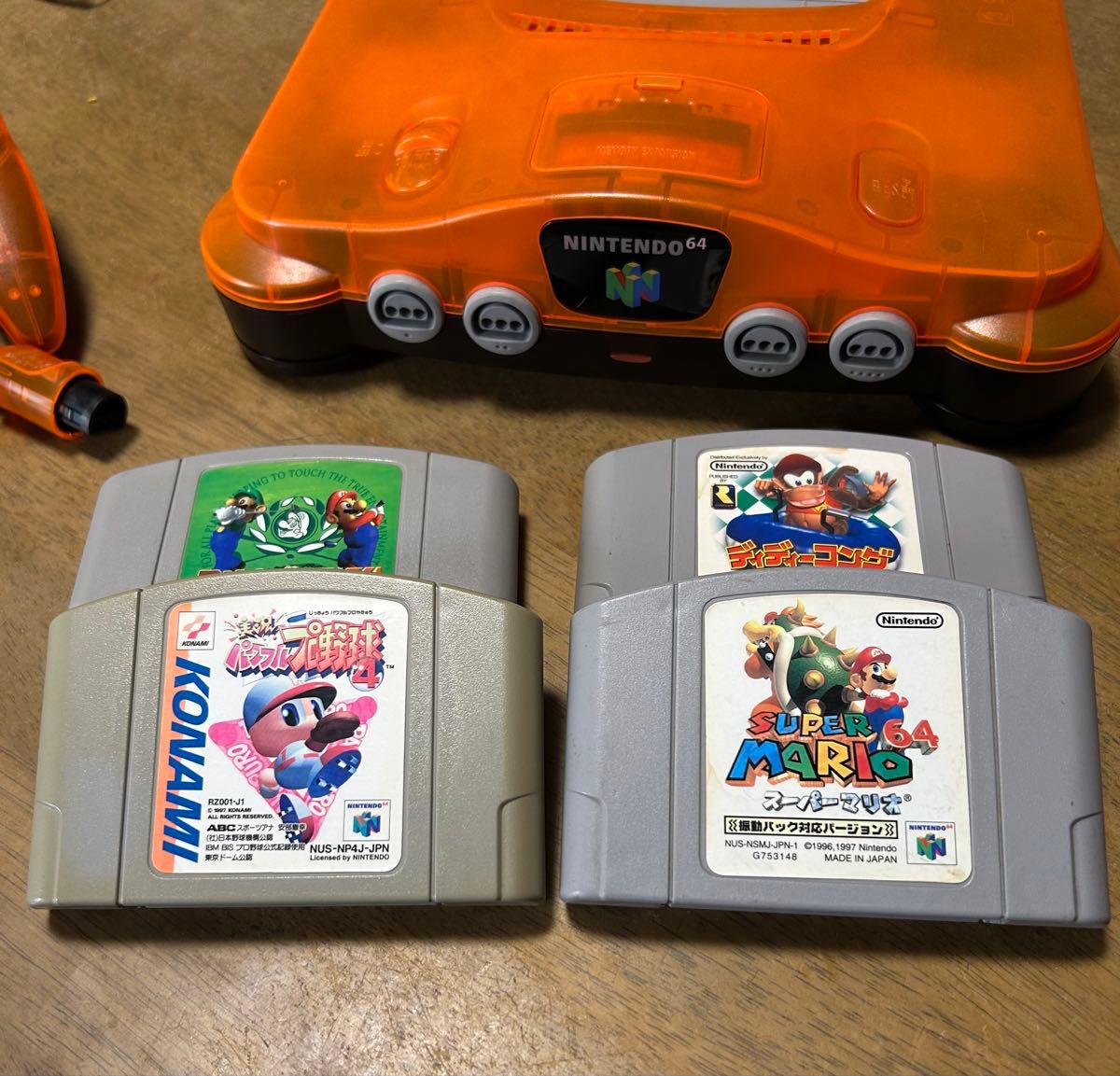 美品]ニンテンドー64 クリアオレンジ ダイエー限定カラー おまけソフト