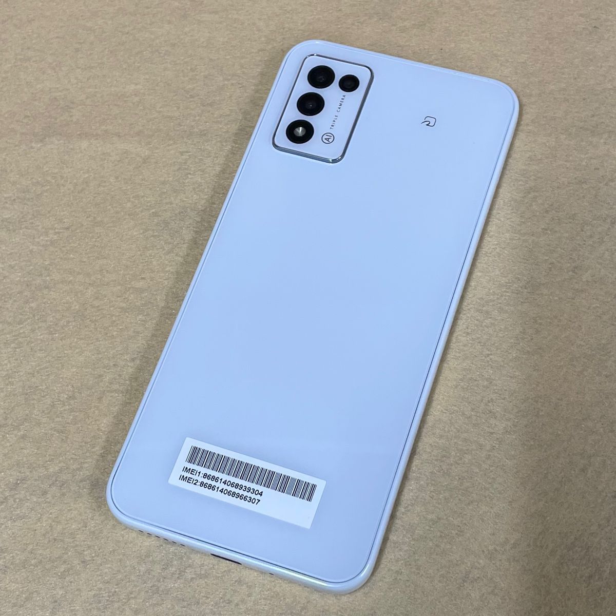 Libero 5G III［A202ZT］ホワイト 残債なし/Y mobile版SIMフリー 03019