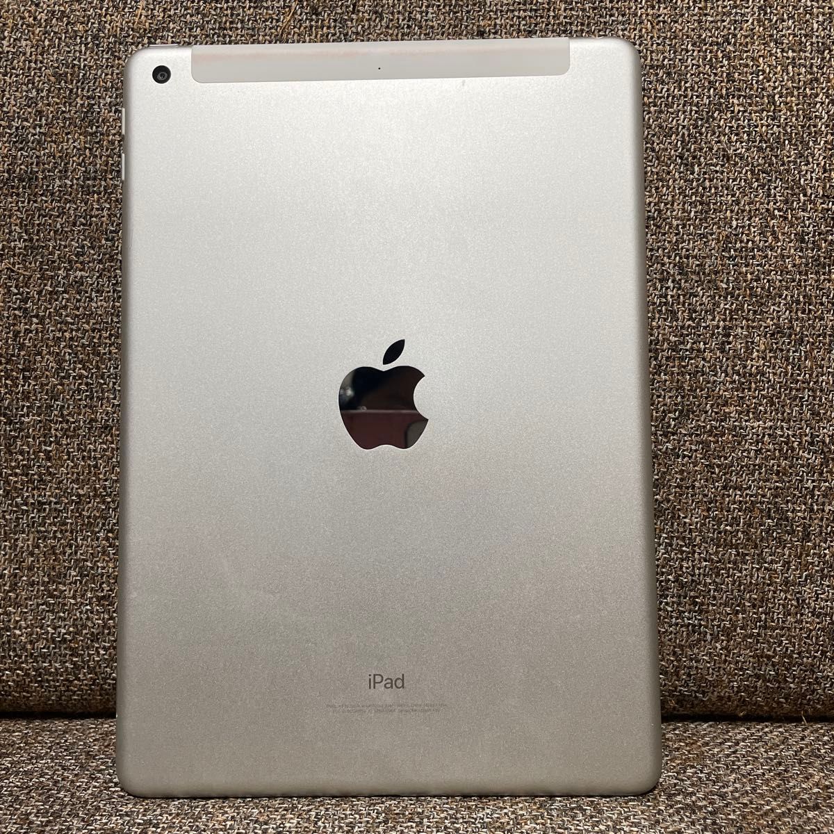 Apple iPad 第6世代 32GB シルバー 9 7インチ｜Yahoo!フリマ（旧PayPay
