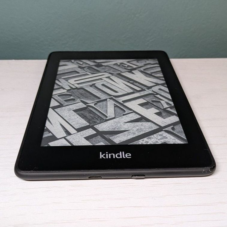 Amazon Kindle Paperwhite 第10世代 PQ94WIF 32GB 電子書籍リーダー