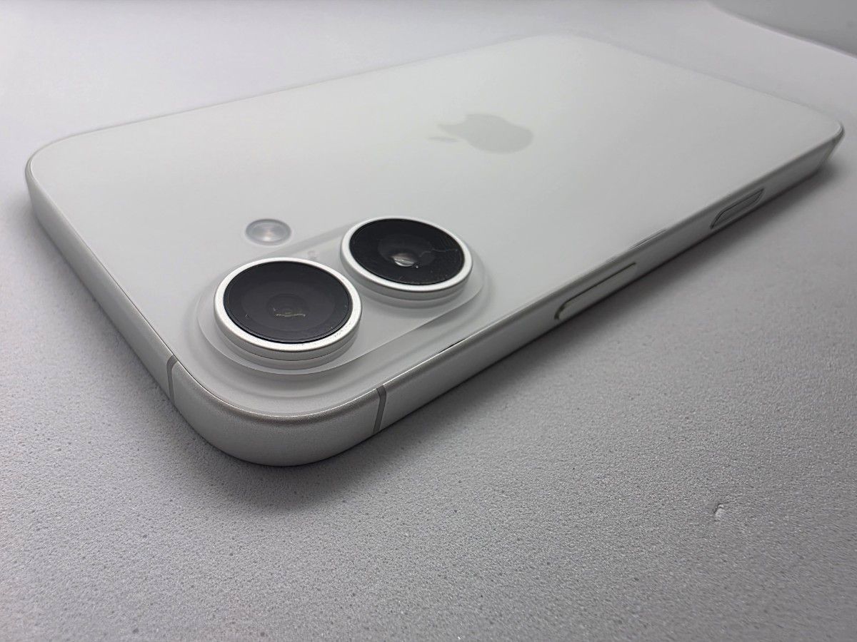 iPhone16 128GB ホワイト SIMフリー バッテリー100｜Yahoo!フリマ（旧