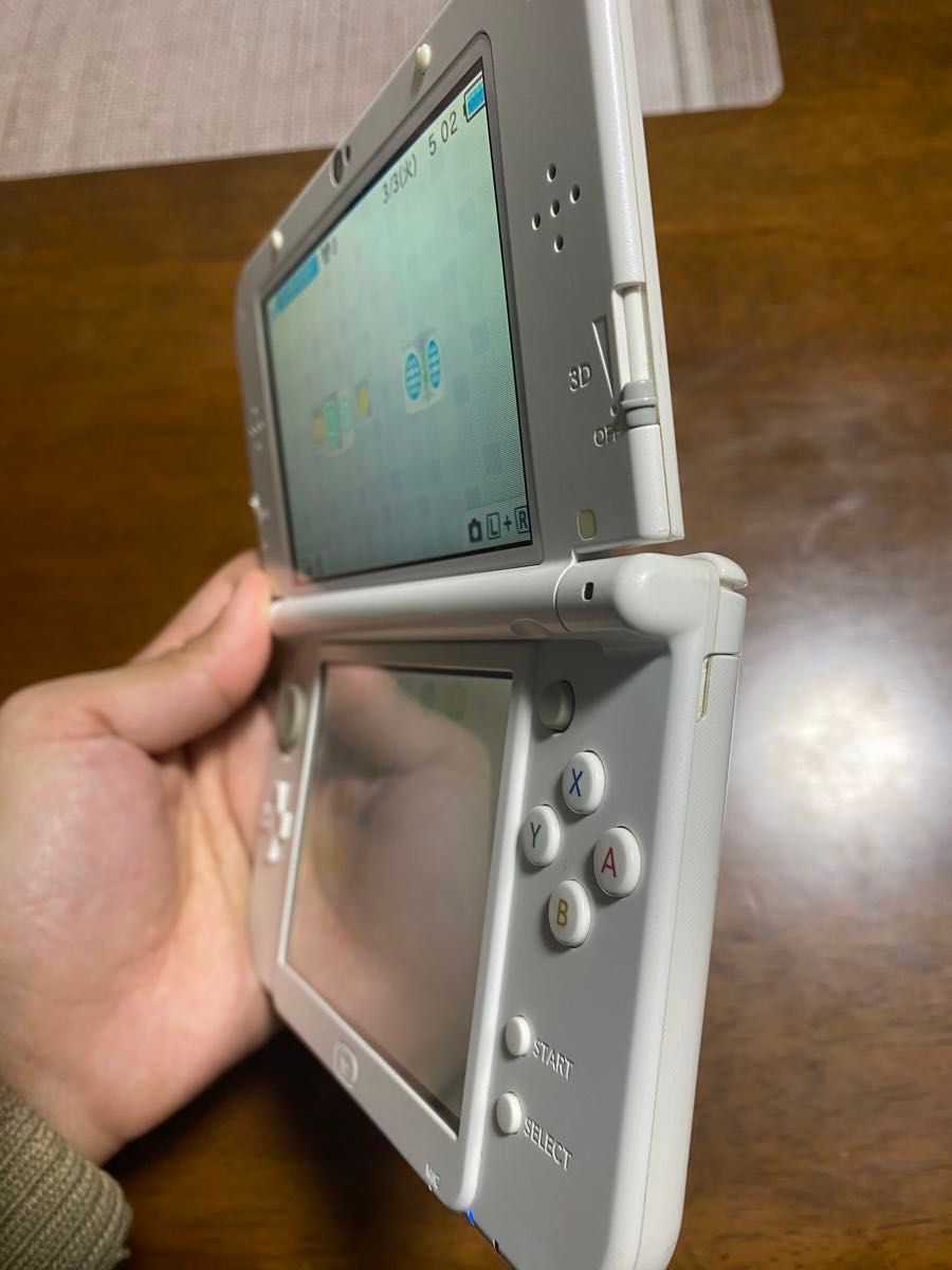 希少 上画面IPS液晶 Newニンテンドー3DS LL パールホワイト Nintendo
