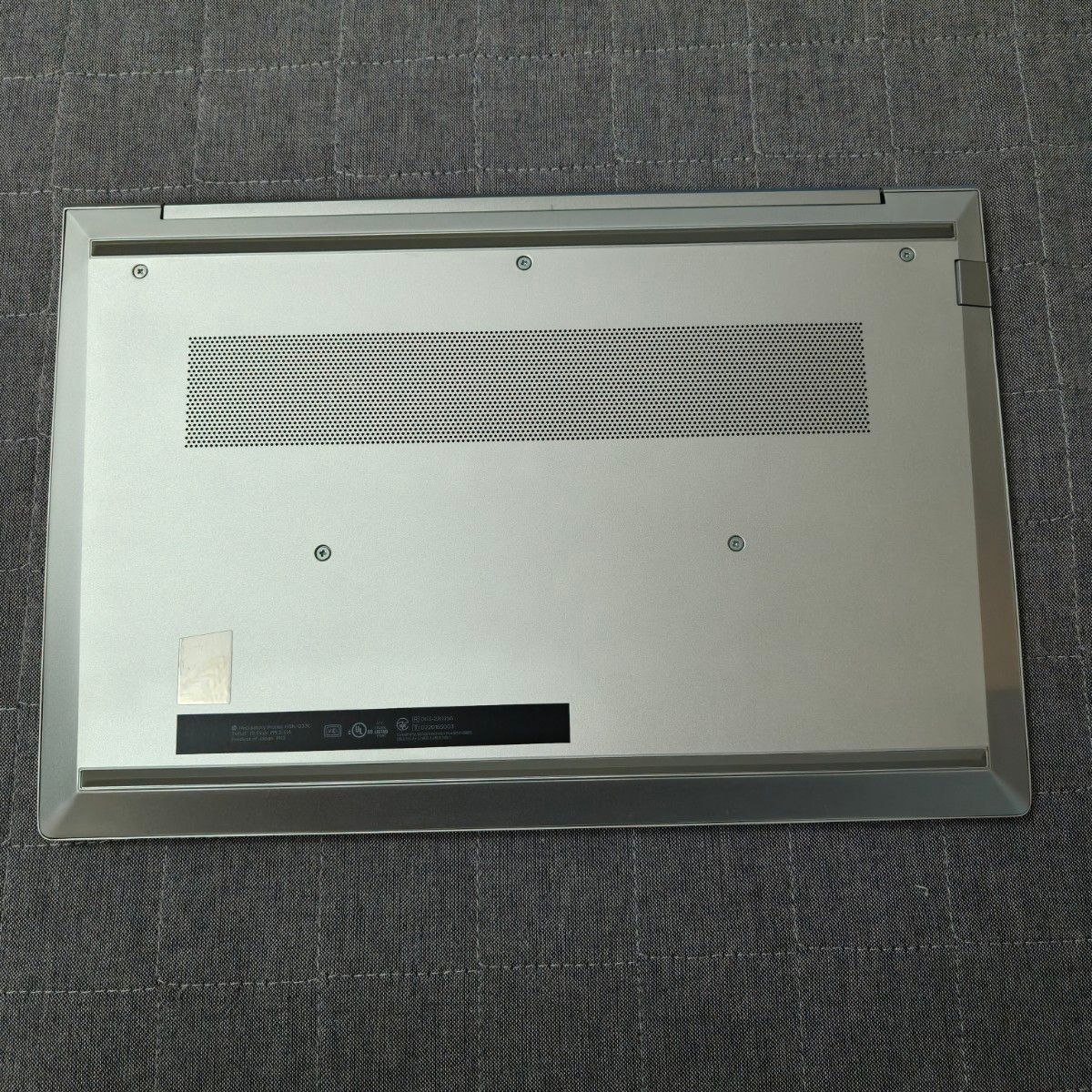 2024年2月 日本製 美品 HP 爆速 13世代i7 16GB 1TB 9 Elitebook 630