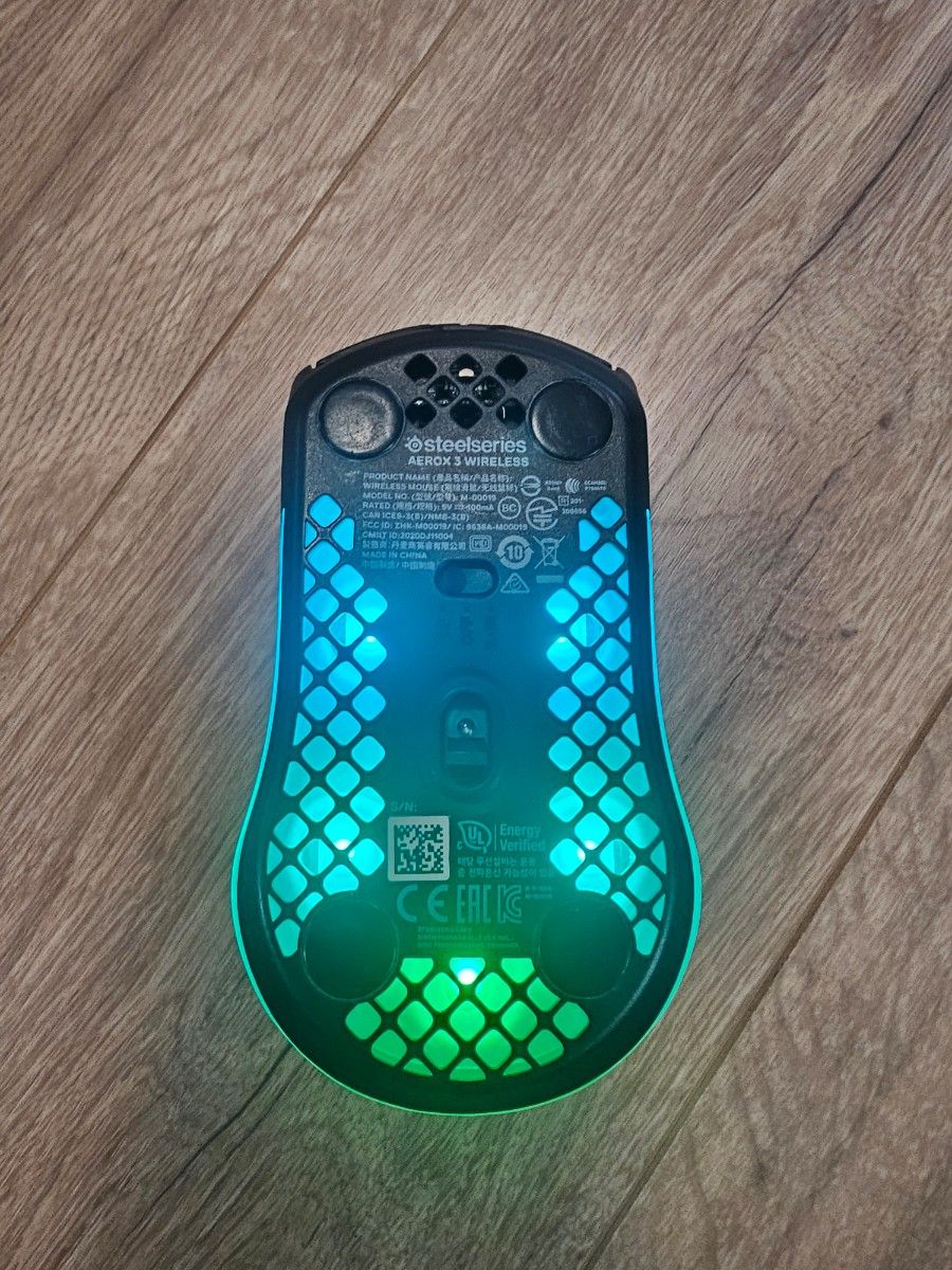 美品】SteelSeries Aerox 3 Wireless ゲーミングマウス 超軽量 無線