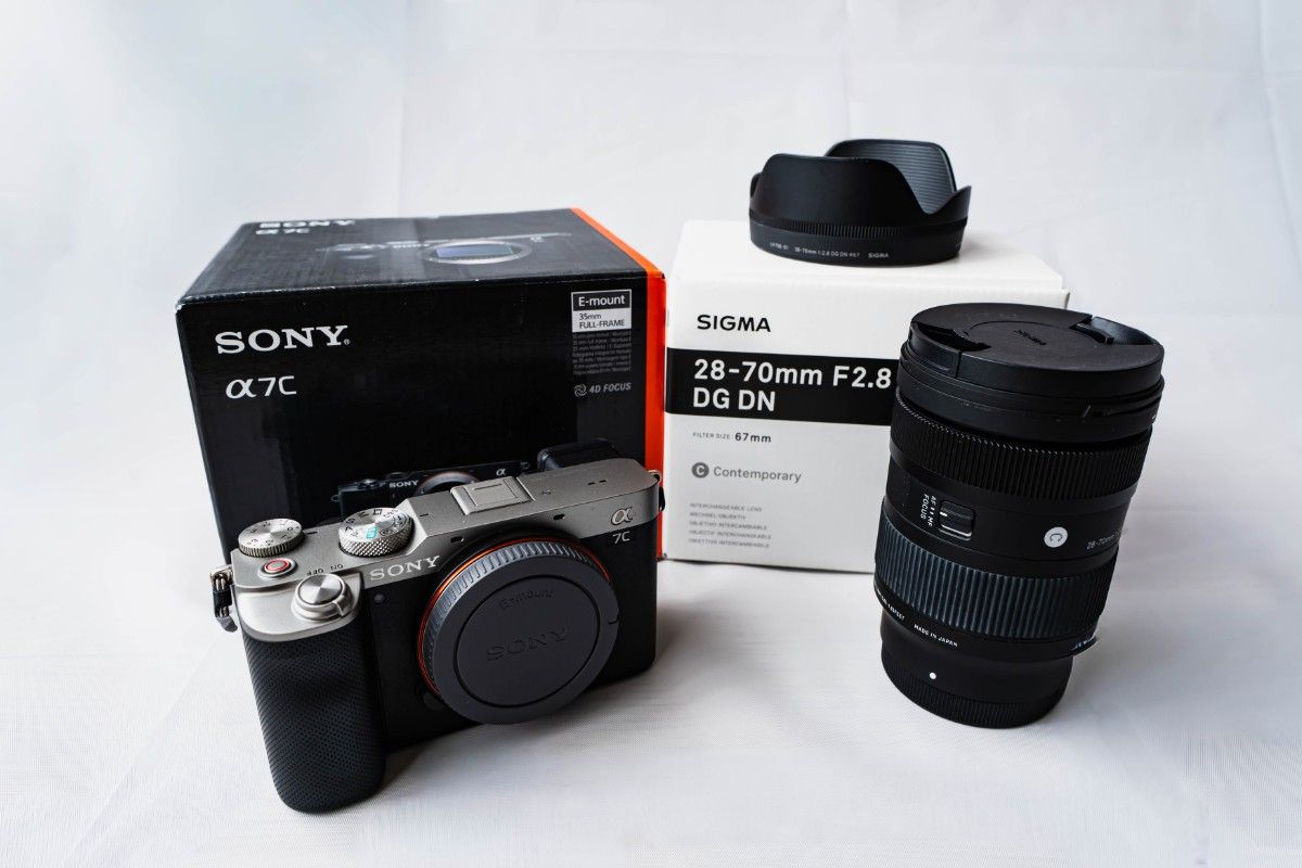 人気の王道セット】Sony α7C & SIGMA 28-70mm F2 8 DG DN ミラーレス