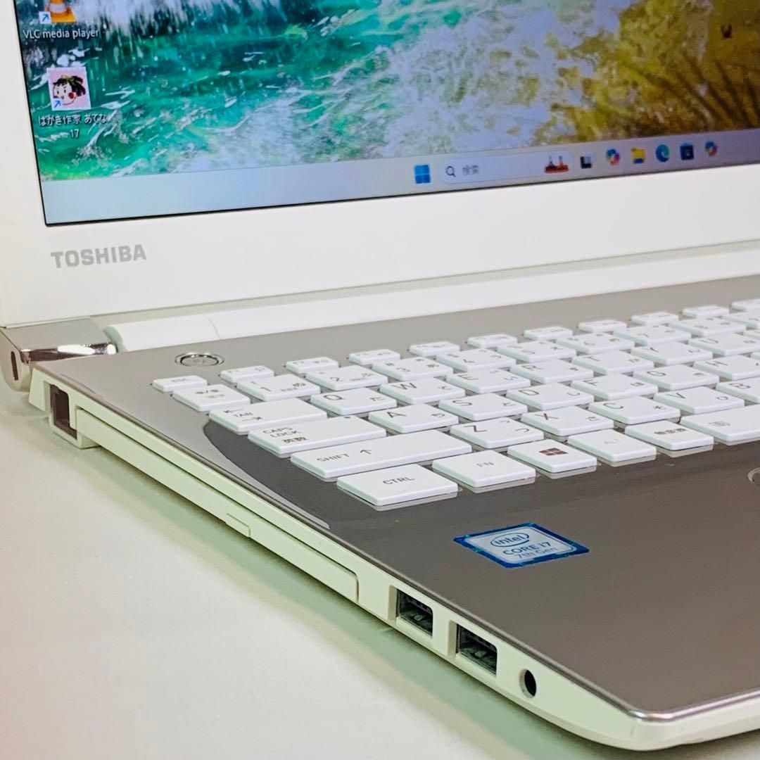 Core i7/7世代/7500U/SSD256GB/メモリ16GB/Windows11/オフィス/15 6