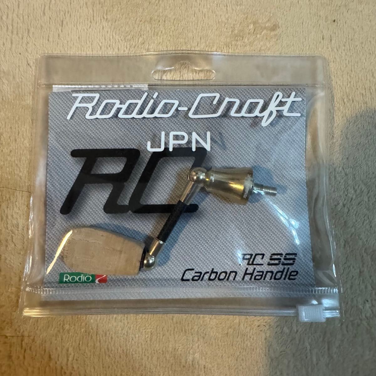 新品】ロデオクラフト RCシングルスピニングカーボンハンドル シマノ用