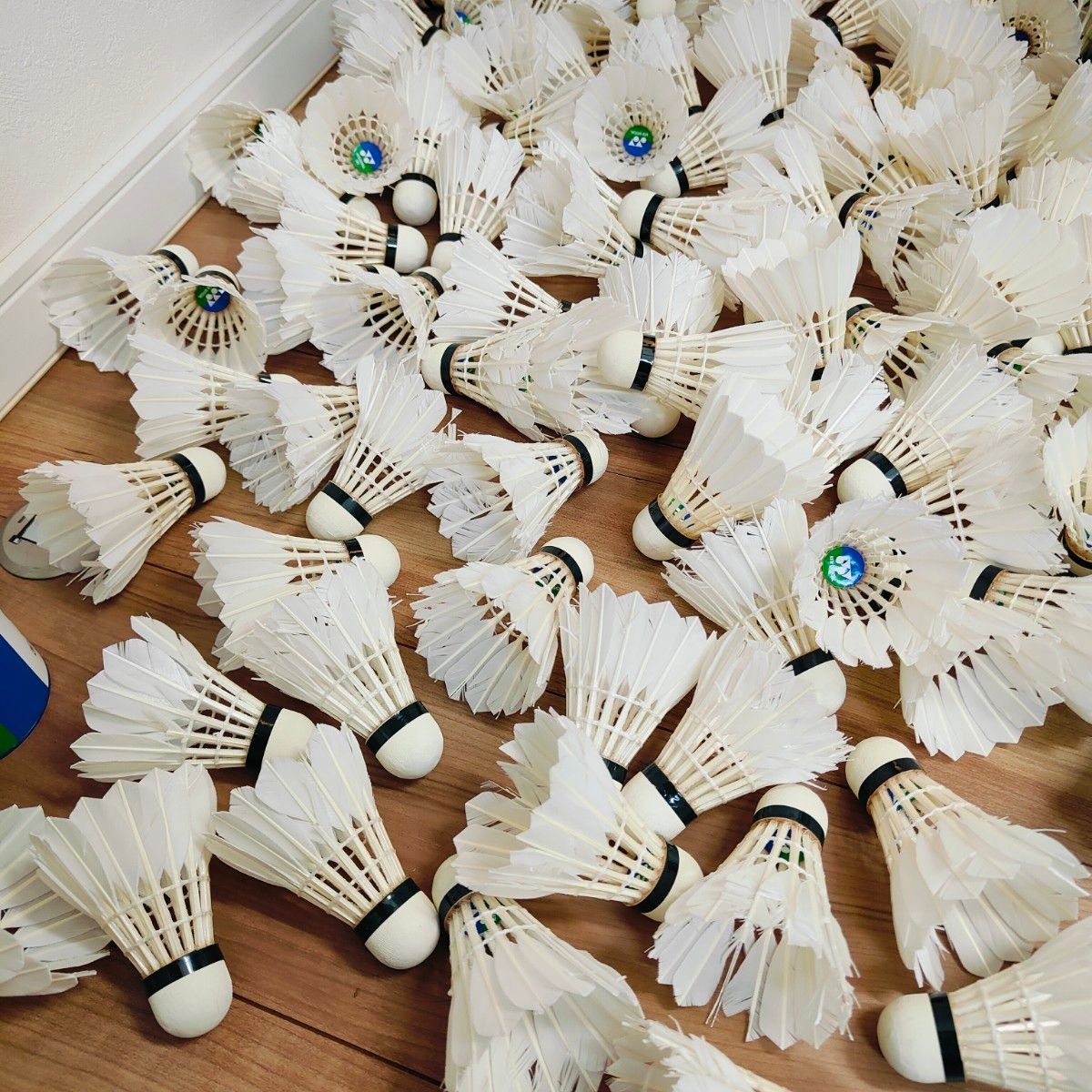 中古シャトル③ ヨネックス ニューオフィシャル 10ダース 一箱 120球