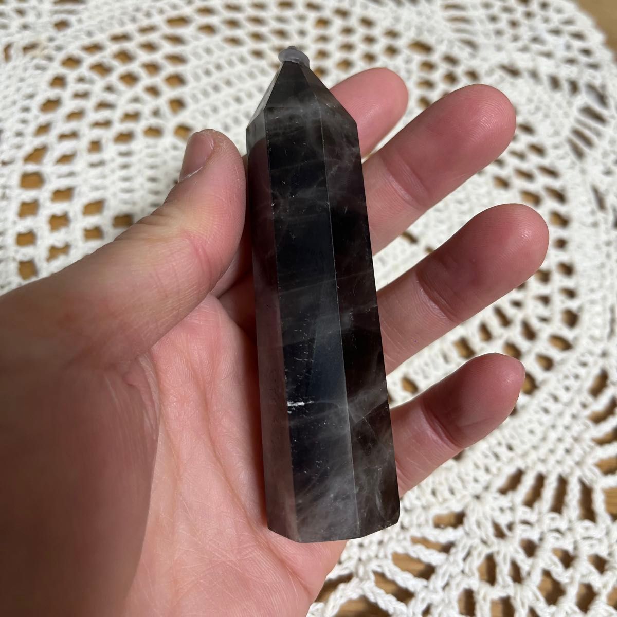 天然石 モリオン 六角柱 ポイント パワーストーン 魔除け 鑑賞石 77g