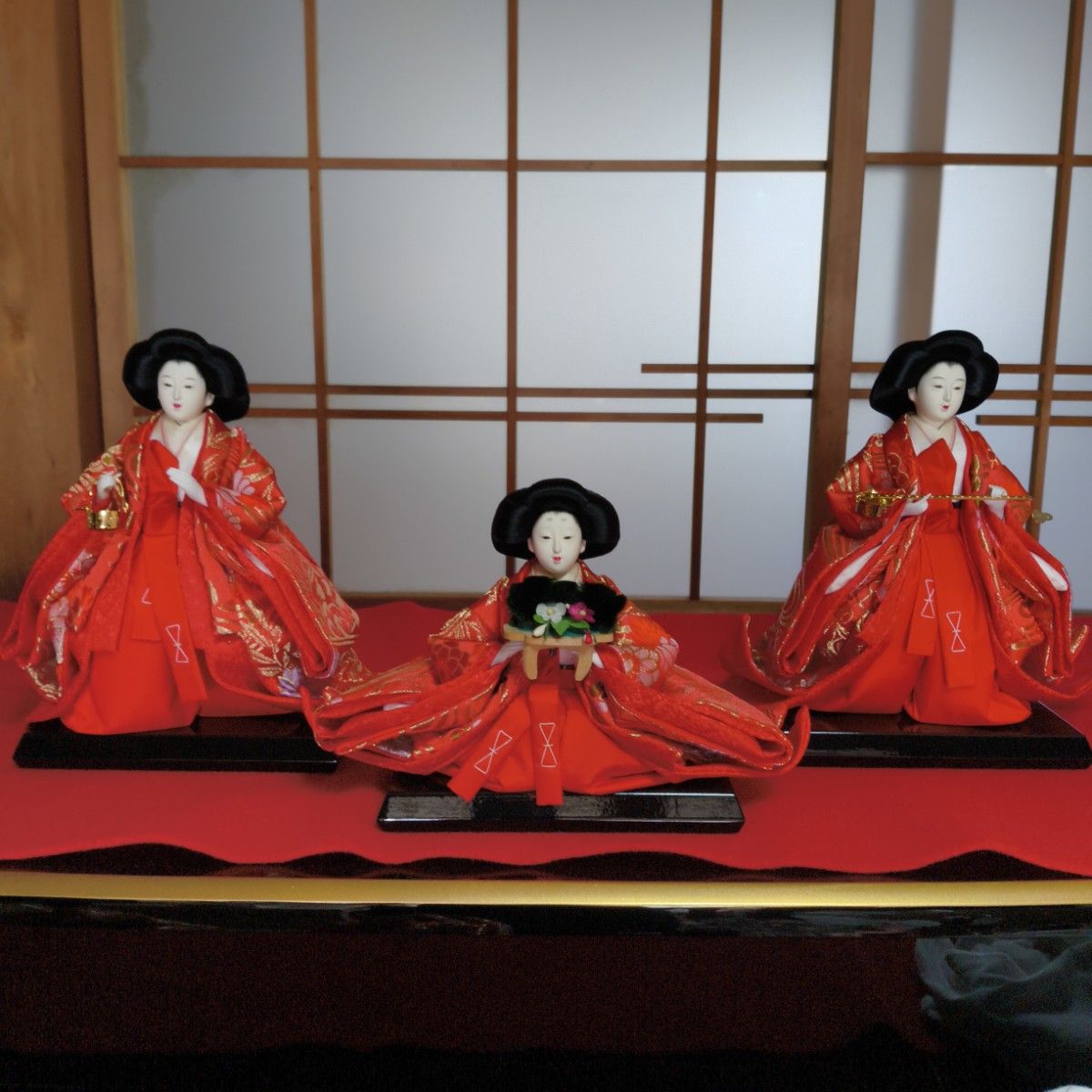 雛人形 三人官女 ひな祭り 赤色 着物 3体セット｜Yahoo!フリマ（旧