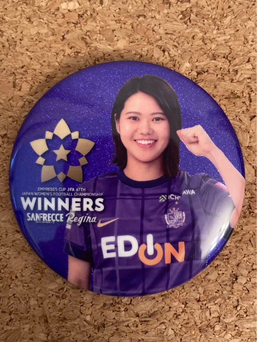 サンフレッチェ広島レジーナ 皇后杯優勝記念バッチ 小川愛｜Yahoo