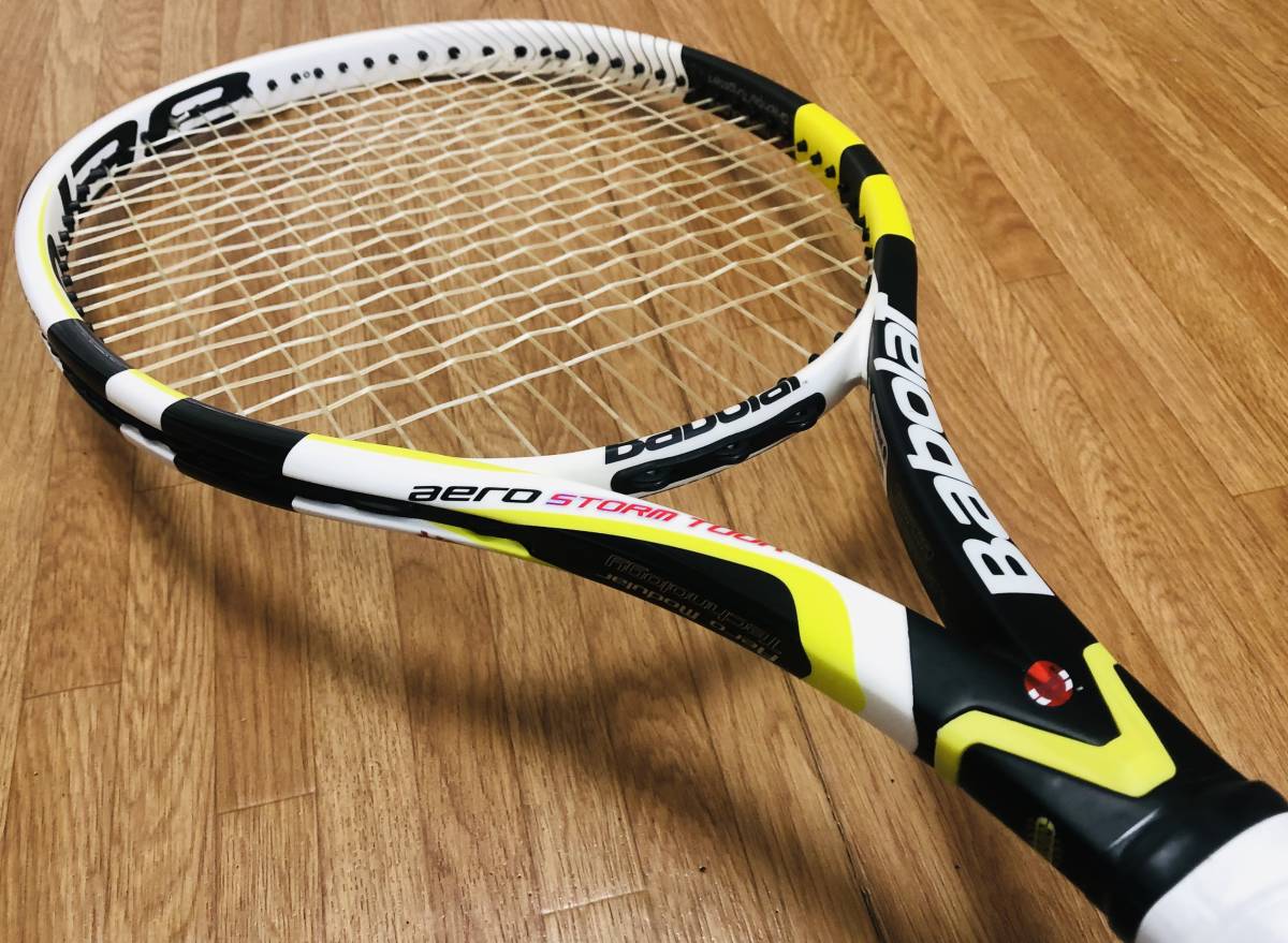 送料無料 美品 バボラ アエロ ストーム ツアー Babolat Aero Storm