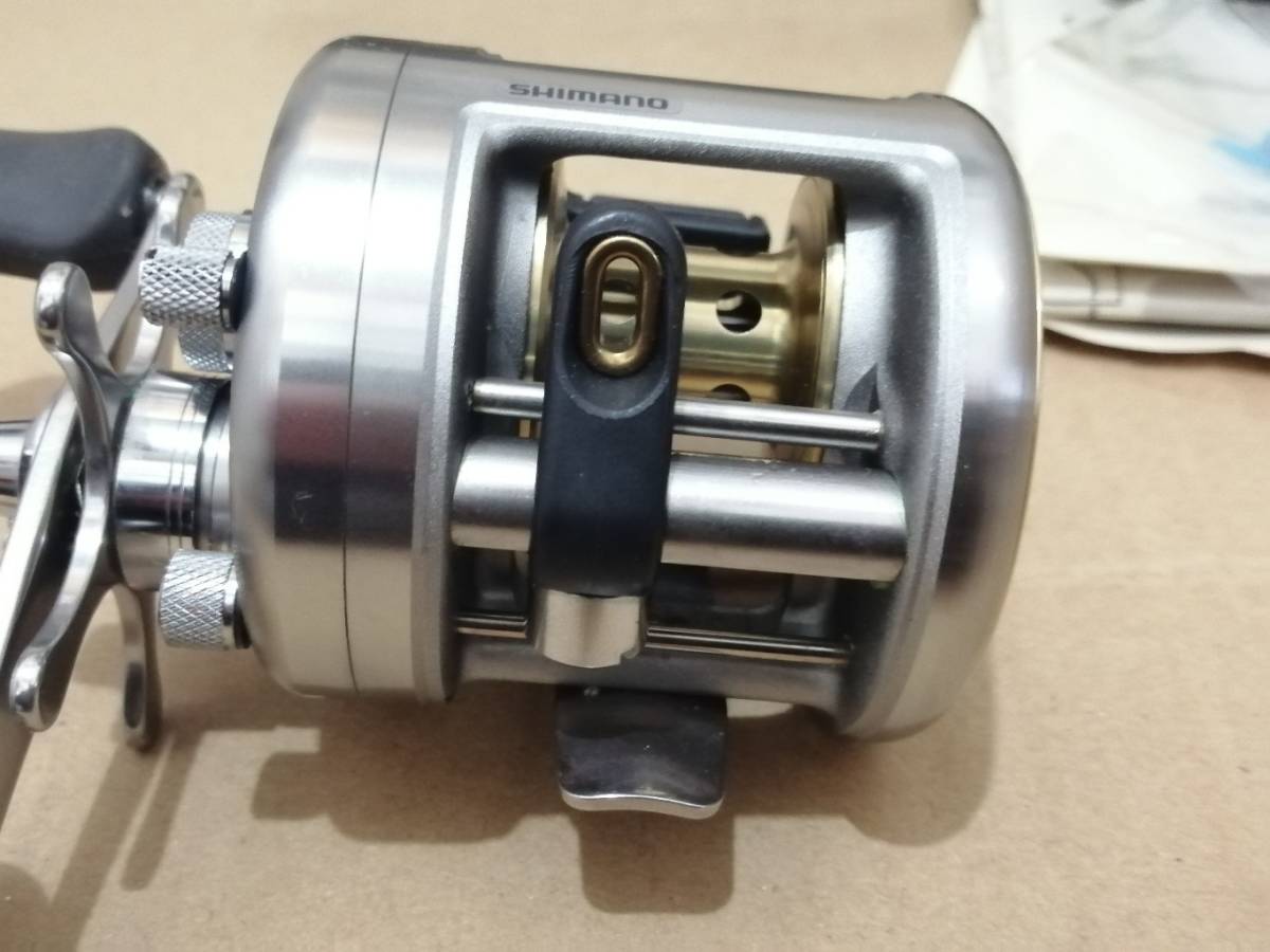 Yahoo!オークション - シマノ 05 カルカッタ100 5298