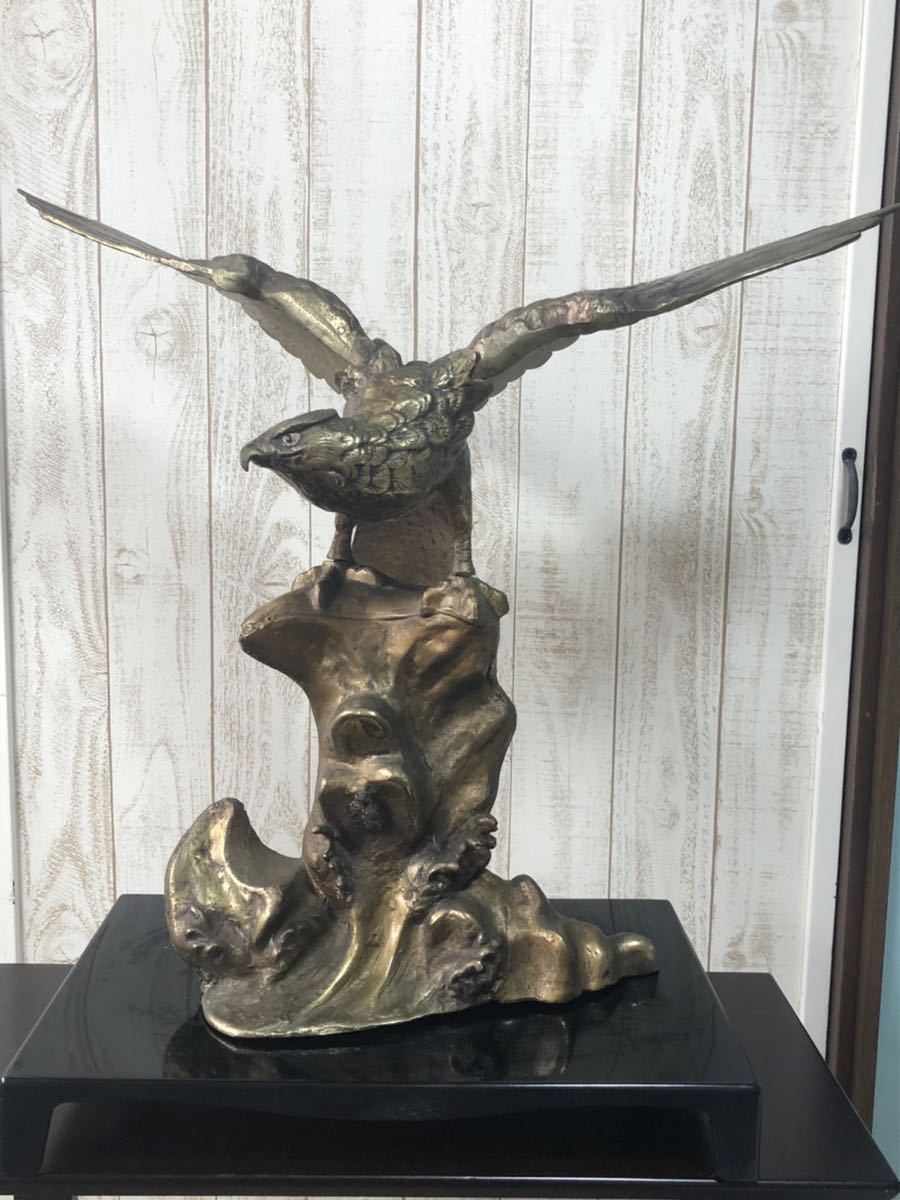 Yahoo!オークション - 鉄の鷹 置物 金属工芸品 鷹 鷲 オブジェ