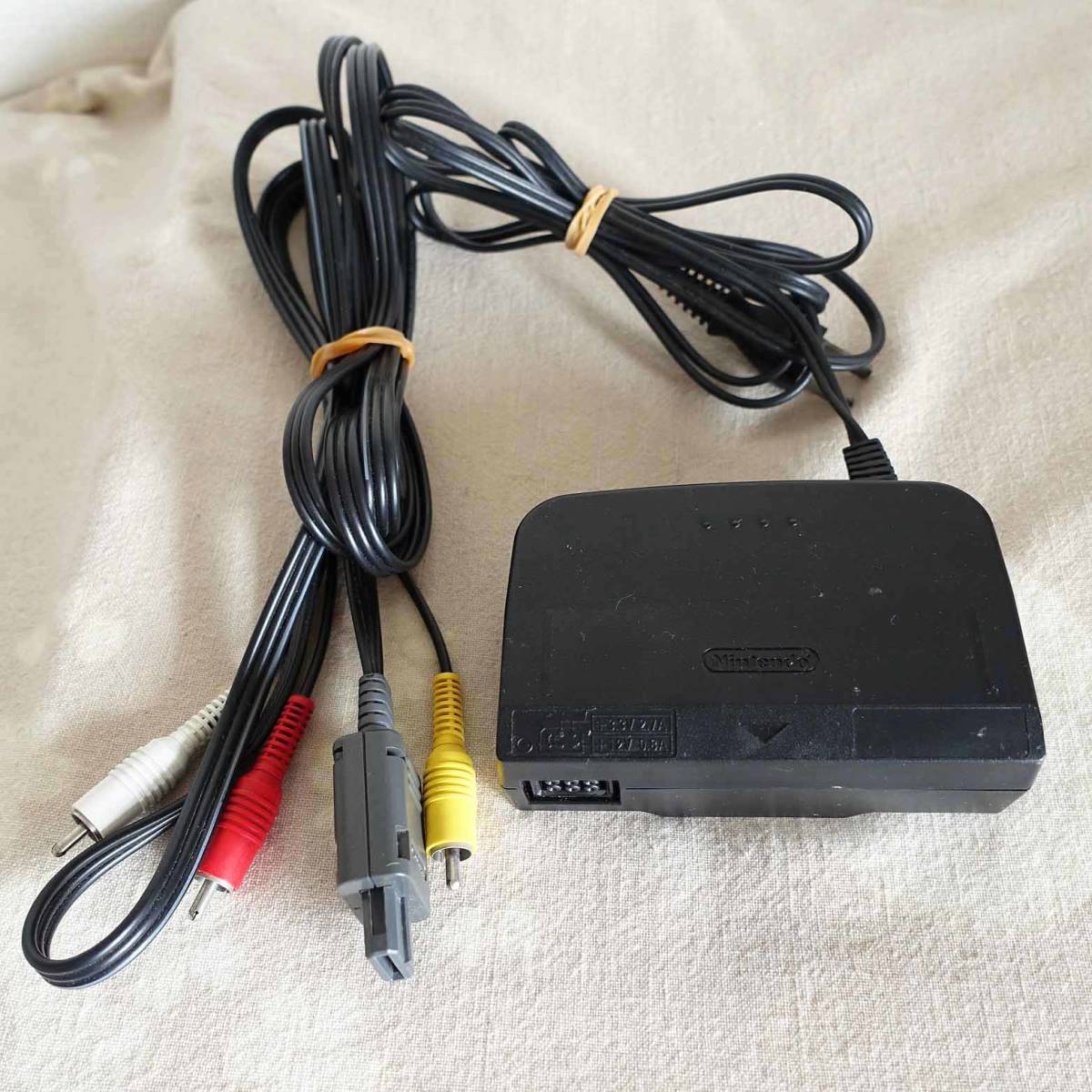 動作確認済・すぐ遊べるセット】任天堂 ニンテンドー64 クリアレッド