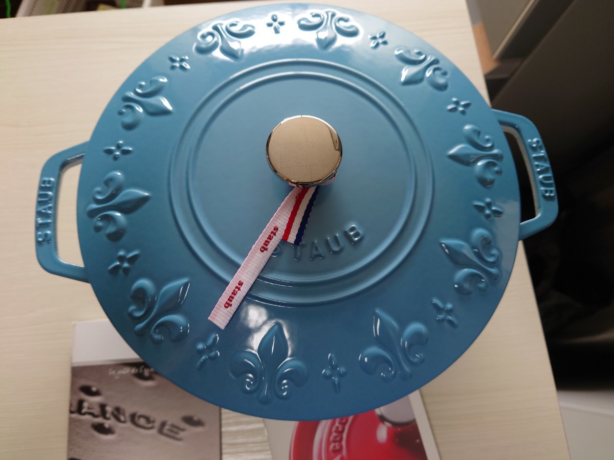 ストウブ サックスブルー staub フルール・ド・リス 24cm 未使用