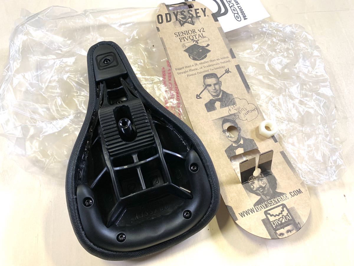 送料込 新品 Odyssey Mike Aitken サドル ピボタル BMX ダートジャンプ